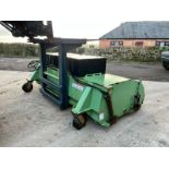 DATUM DMX240 SWEEPER SOLUTION HYDRAULIC SWEEPER BUCKET, SUITABLE FOR PALLET FORKS *PLUS VAT*