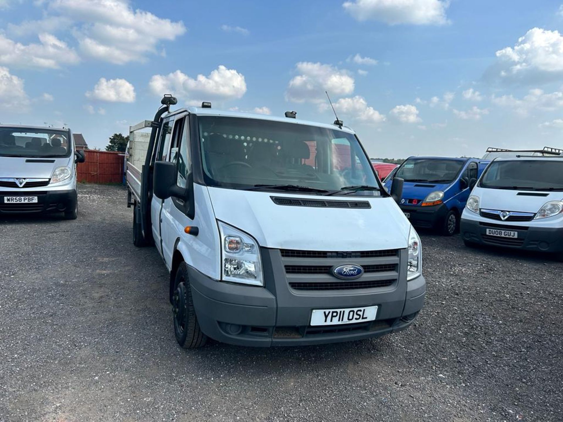 2011 FORD TRANSIT 100 T350L D/C RWD WHITE CHASSIS CAB *NO VAT* - Image 2 of 14