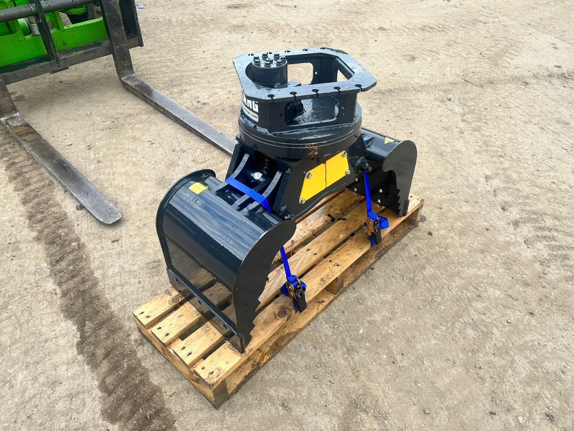 Unused 2022 Mustang GRP150CH Hydraulic Rotating Demolition Excavator Selector Grab *PLUS VAT* - Image 4 of 10