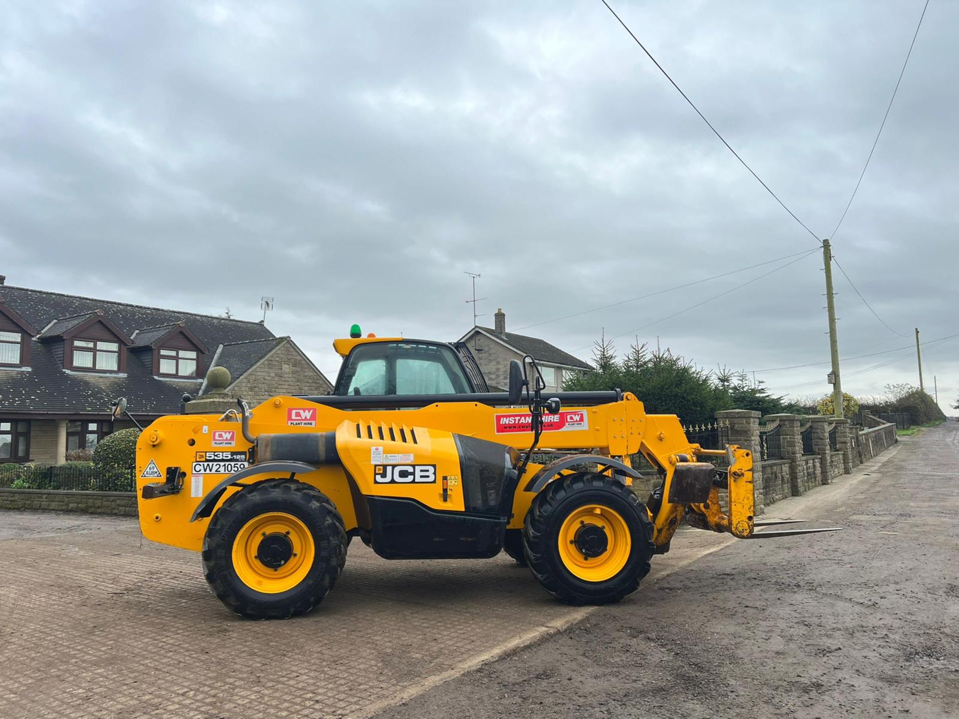 2018 JCB 535-125 Hi Viz Turbo Powershift Telehandler, Fork Positioner - VERY LOW HOURS *PLUS VAT* - Image 7 of 26