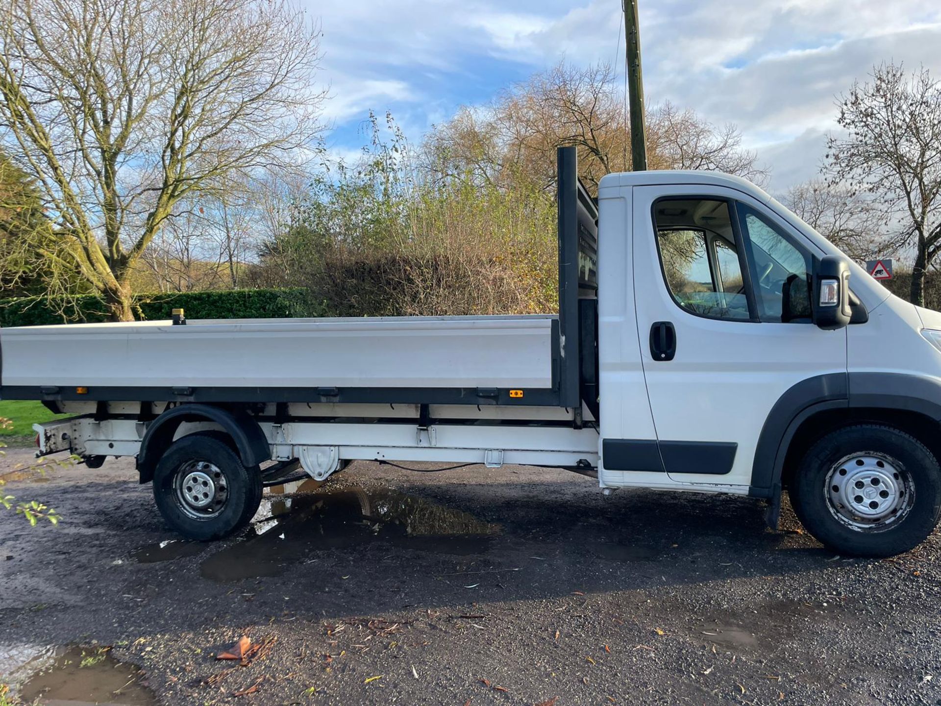 2017 CITROEN RELAY 35 HEAVY L4 HDI WHITE CHASSIS CAB *NO VAT* - Image 9 of 15