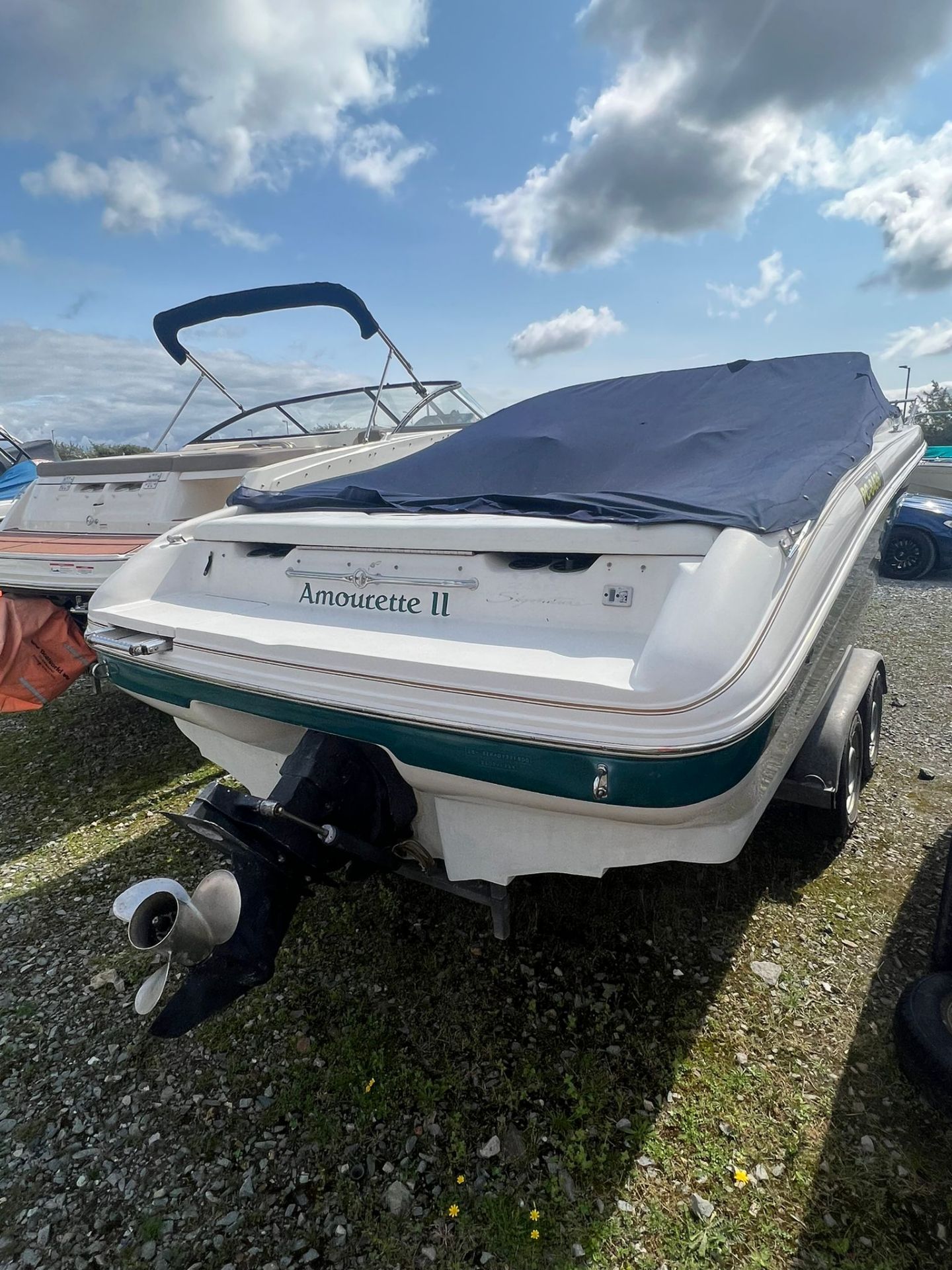 2001 Sea Ray 230 overnighter 5.7 V8 MerCruiser Inboard *NO VAT* - Image 2 of 27