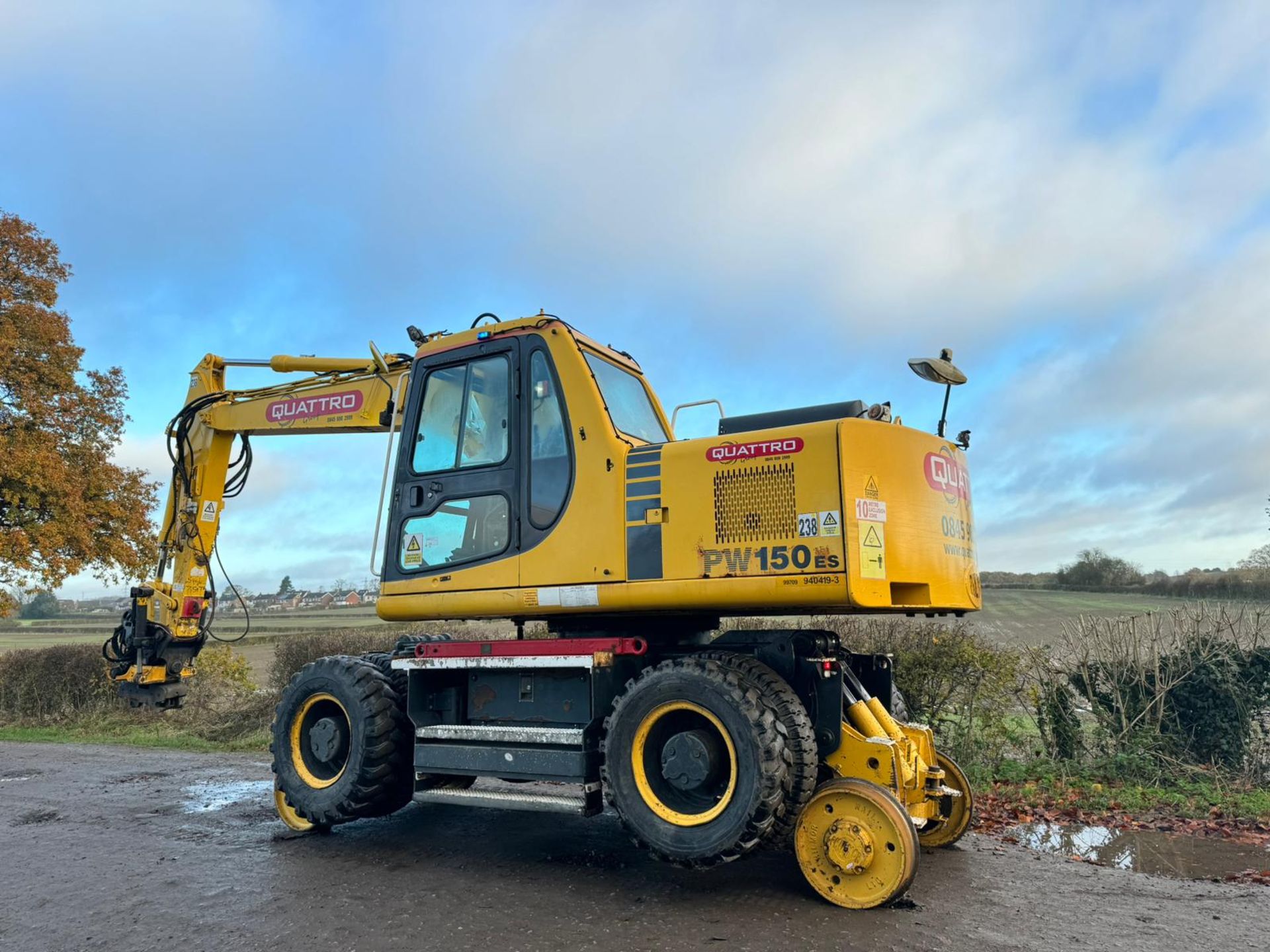 2003 KOMATSU PW150ES-6K 4WD WHEELED EXCAVATOR C/W HITCH & RAILWAY GEAR *PLUS VAT* - Image 4 of 22