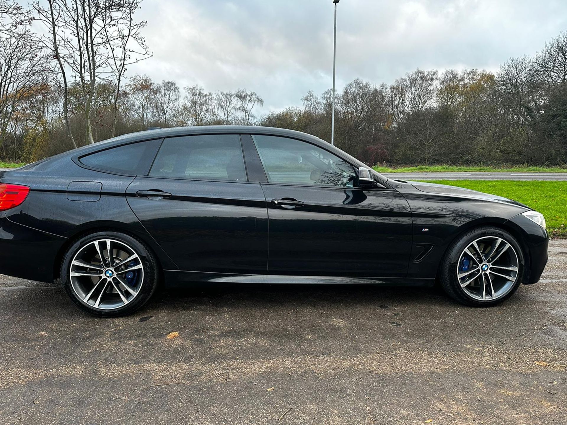 2013 BMW 325D M SPORT GT AUTO BLACK HATCHBACK *NO VAT* - Image 11 of 28