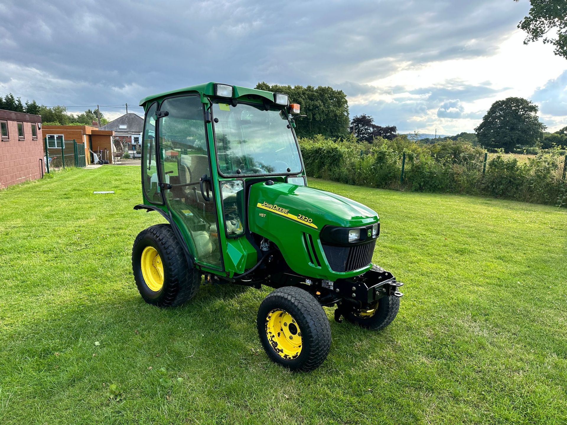 JOHN DEERE 2320 23HP 4WD COMPACT TRACTOR *PLUS VAT*