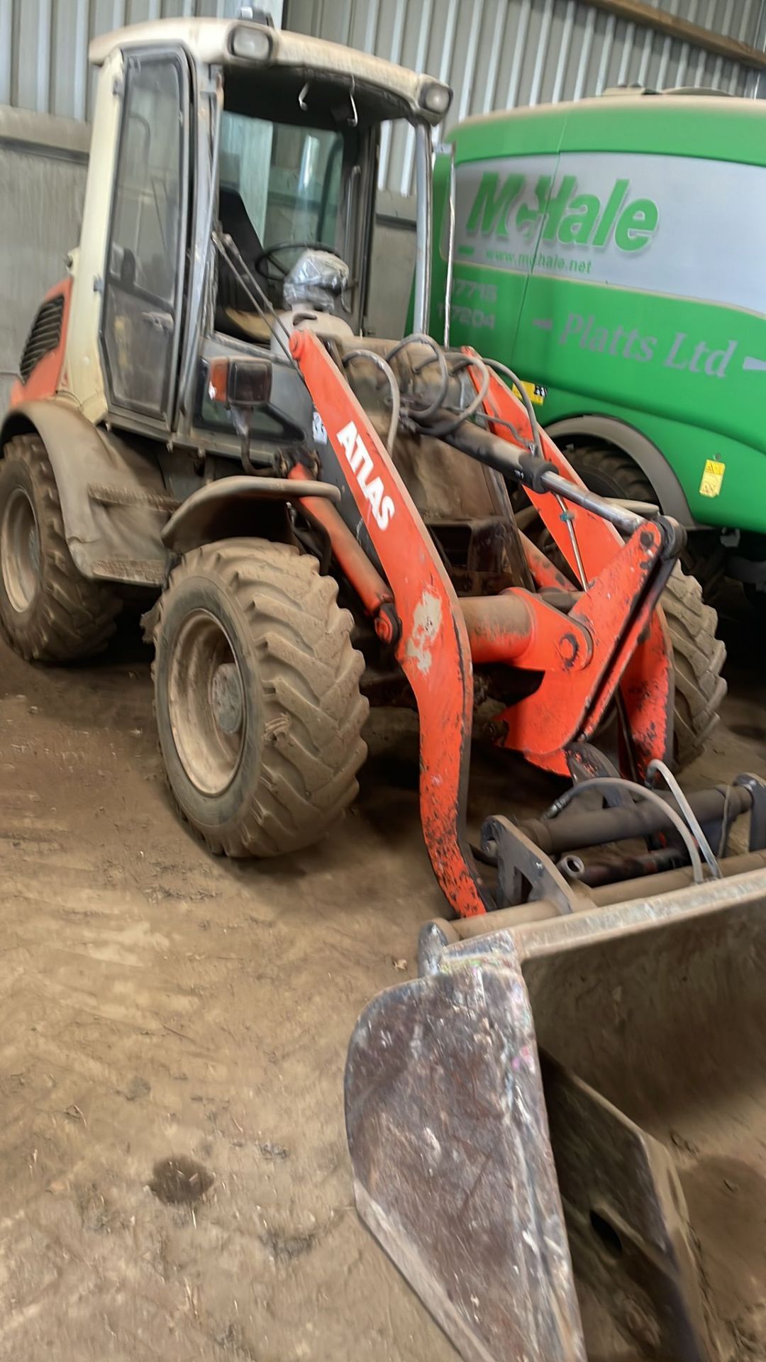 ATLAS 652 LOADING SHOVEL WITH HIGH TIP BUCKET *PLUS VAT*