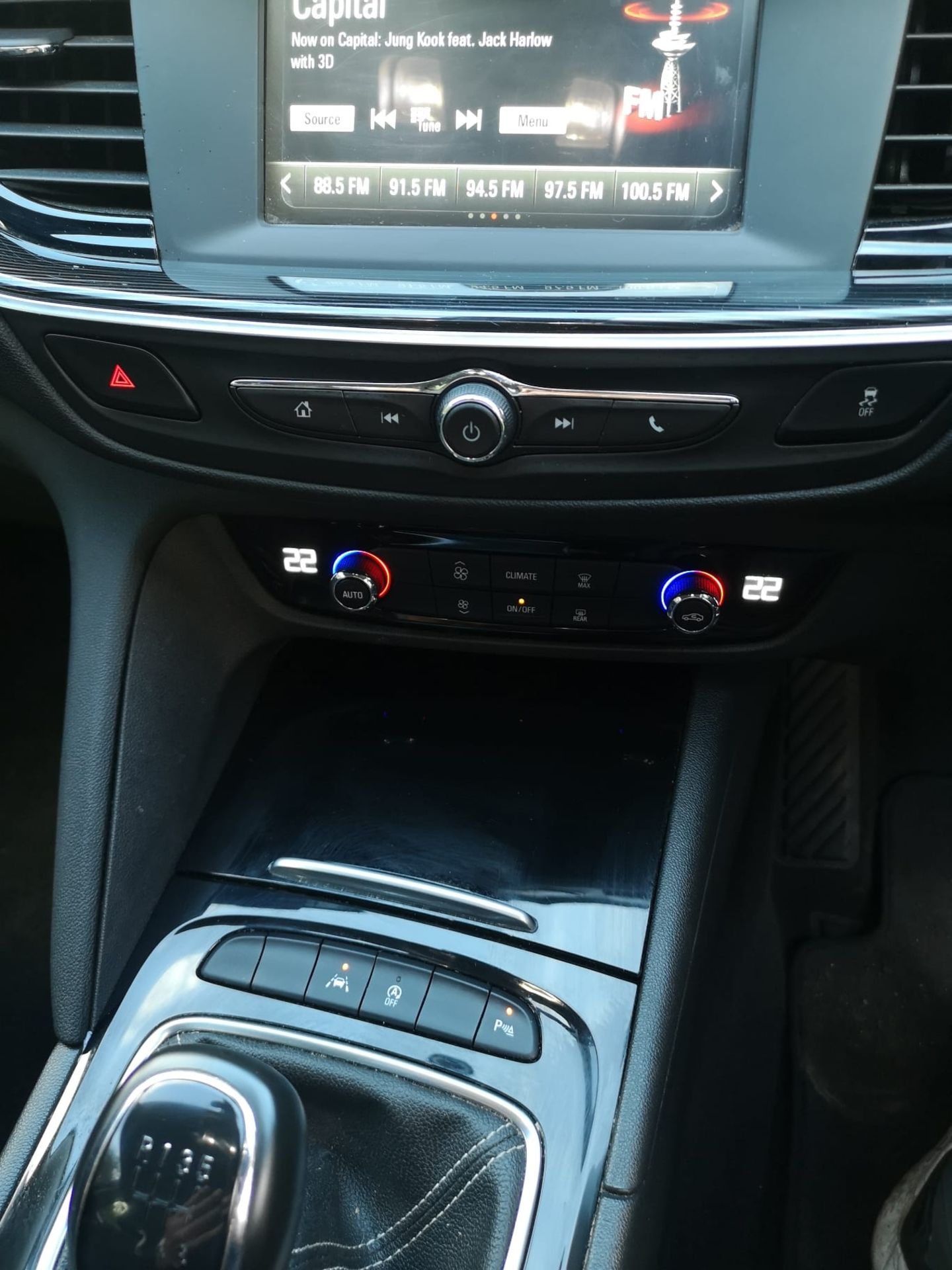 2019 VAUXHALL INSIGNIA TECH LINE NAV E-TEC D BLACK ESTATE *NO VAT* - Image 12 of 14