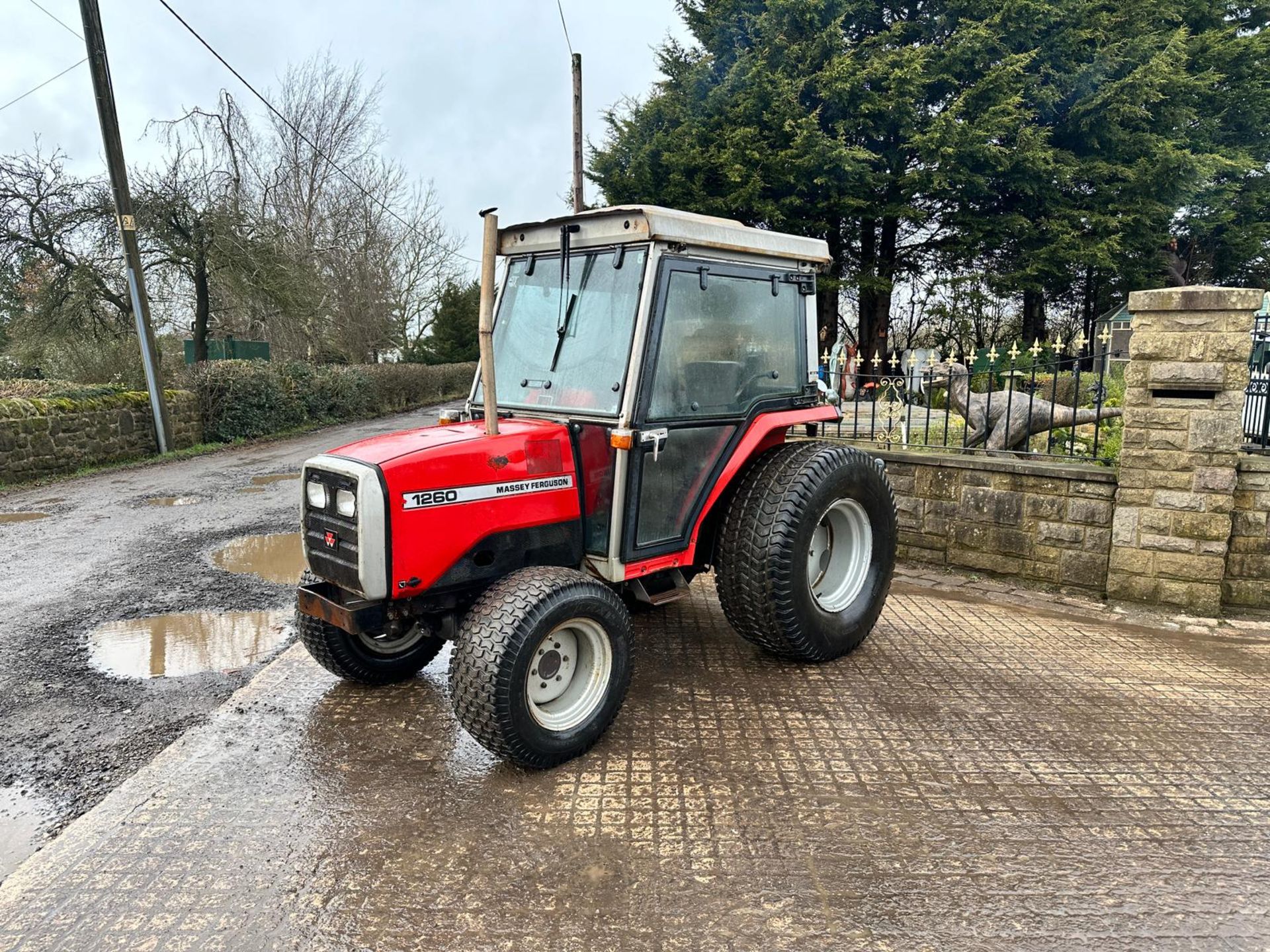 MASSEY FERGUSON 1260 40HP 4WD COMPACT TRACTOR *PLUS VAT* - Image 4 of 14