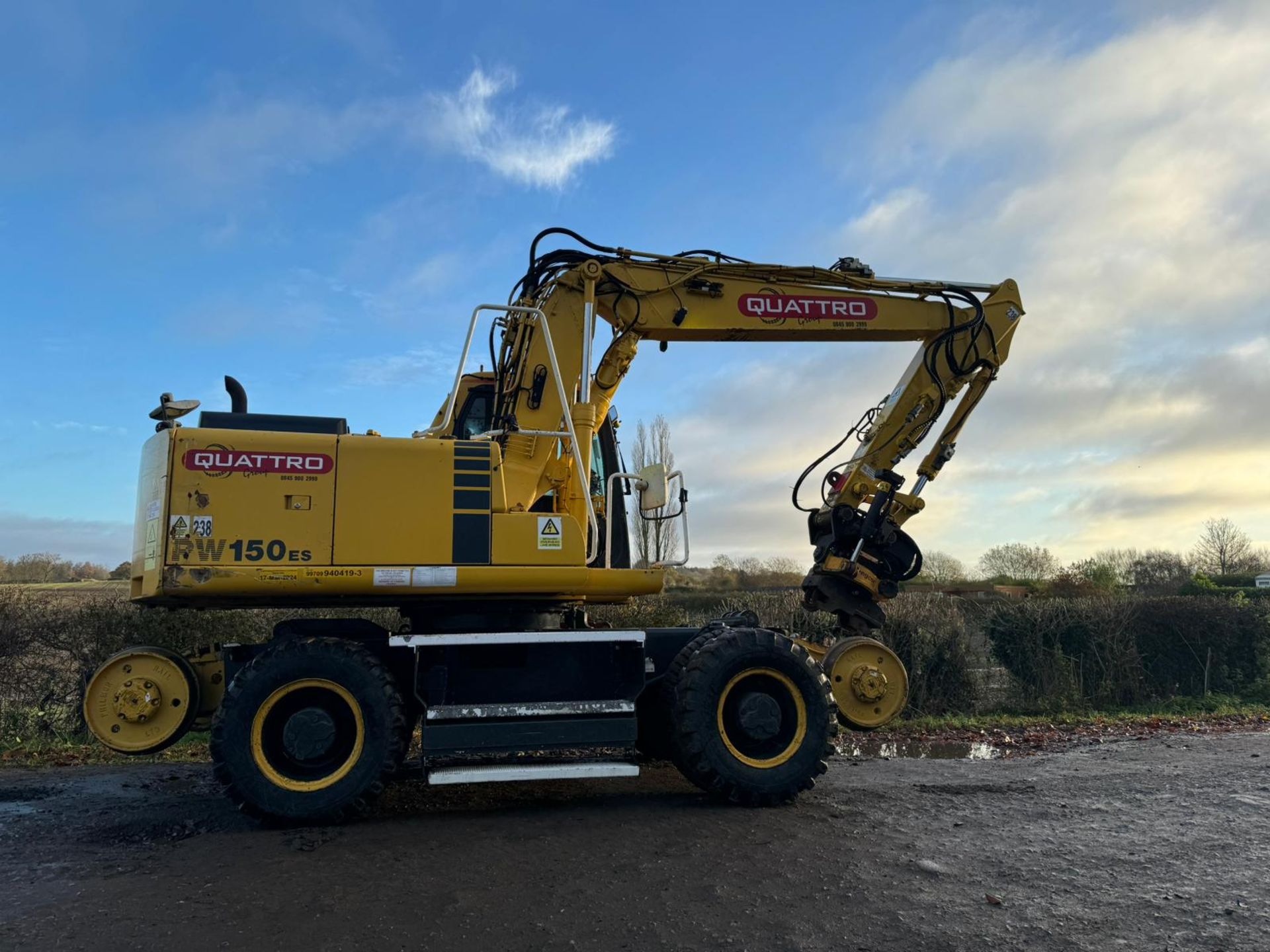 2003 KOMATSU PW150ES-6K 4WD WHEELED EXCAVATOR C/W HITCH & RAILWAY GEAR *PLUS VAT* - Image 7 of 22