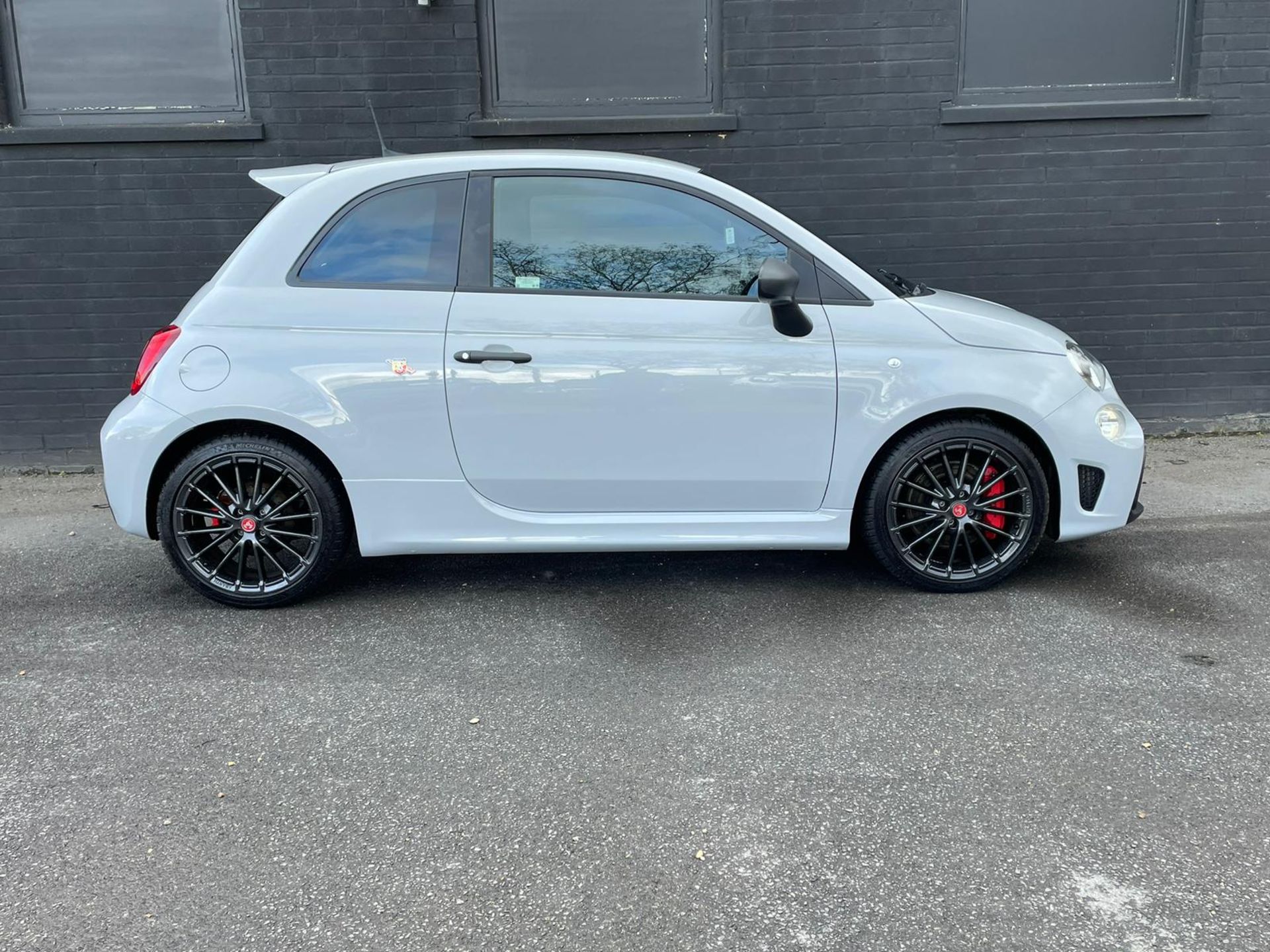 2022 ABARTH 595 COMPETIZIONE GREY HATCHBACK *PLUS VAT* - Image 5 of 20