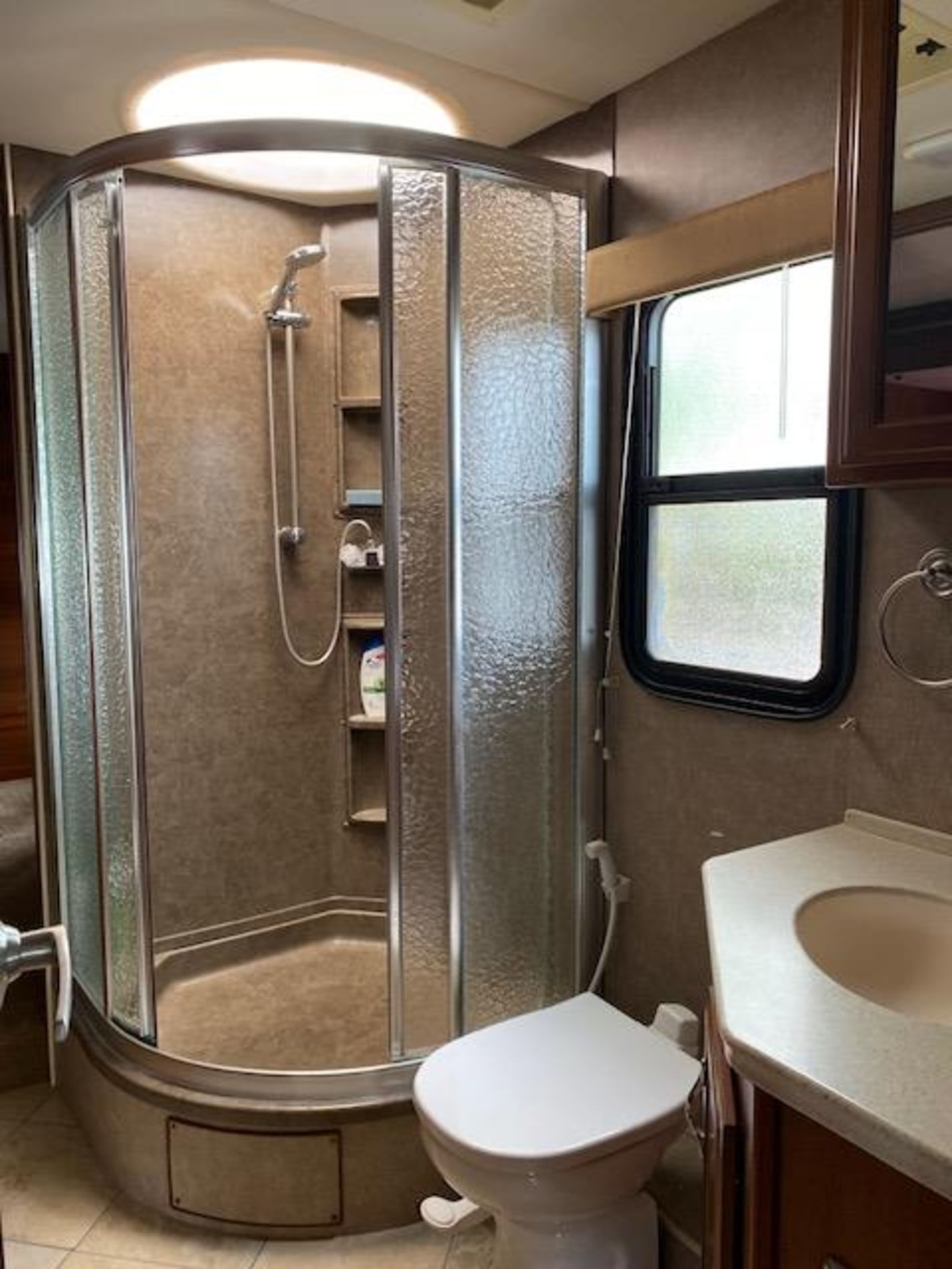 2010 FLEETWOOD DISCOVERY 40G AMERICAN MOTORHOME RV *NO VAT* - Image 29 of 39