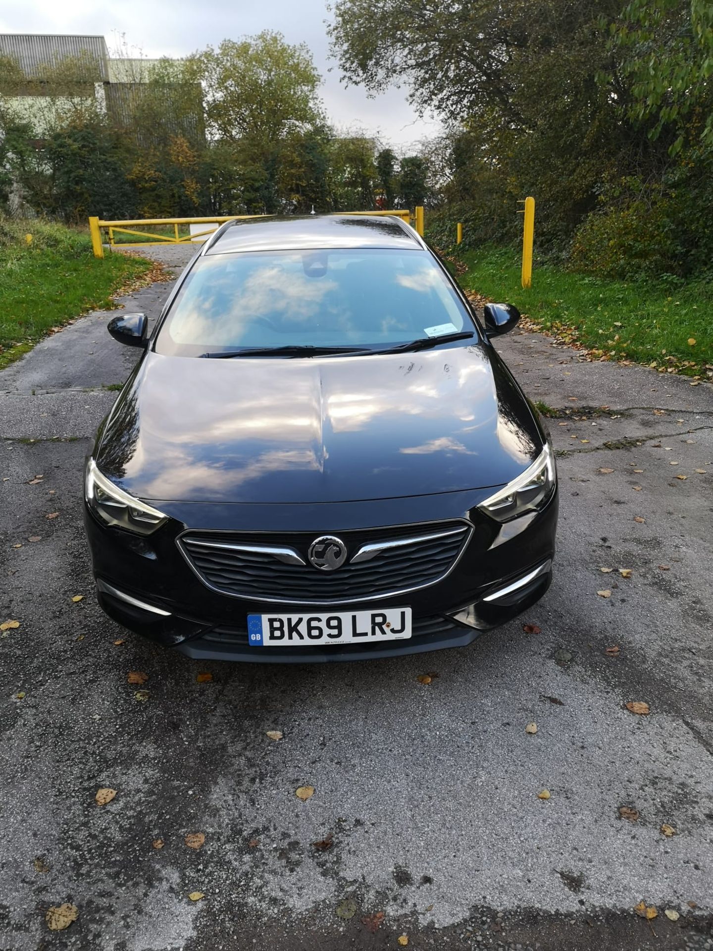 2019 VAUXHALL INSIGNIA TECH LINE NAV E-TEC D BLACK ESTATE *NO VAT* - Image 2 of 14