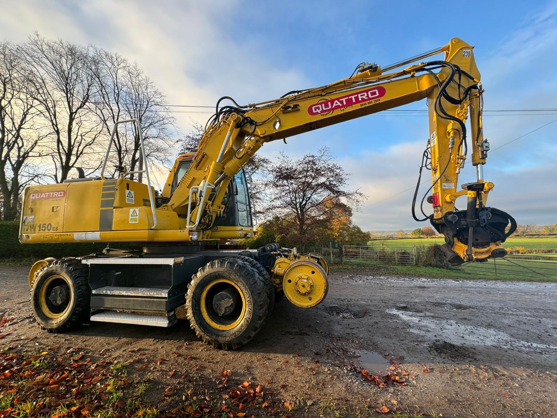 2003 KOMATSU PW150ES-6K 4WD WHEELED EXCAVATOR C/W HITCH & RAILWAY GEAR *PLUS VAT* - Image 6 of 22