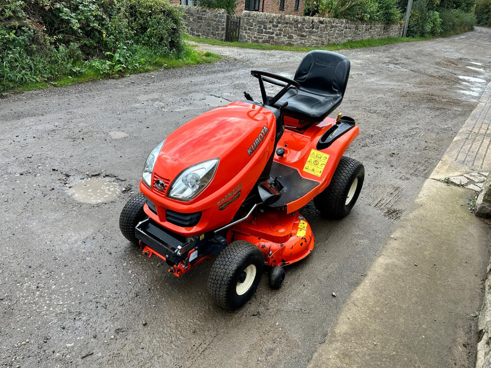 2018 KUBOTA GR1600 DIESEL RIDE ON MOWER *PLUS VAT* - Image 2 of 14