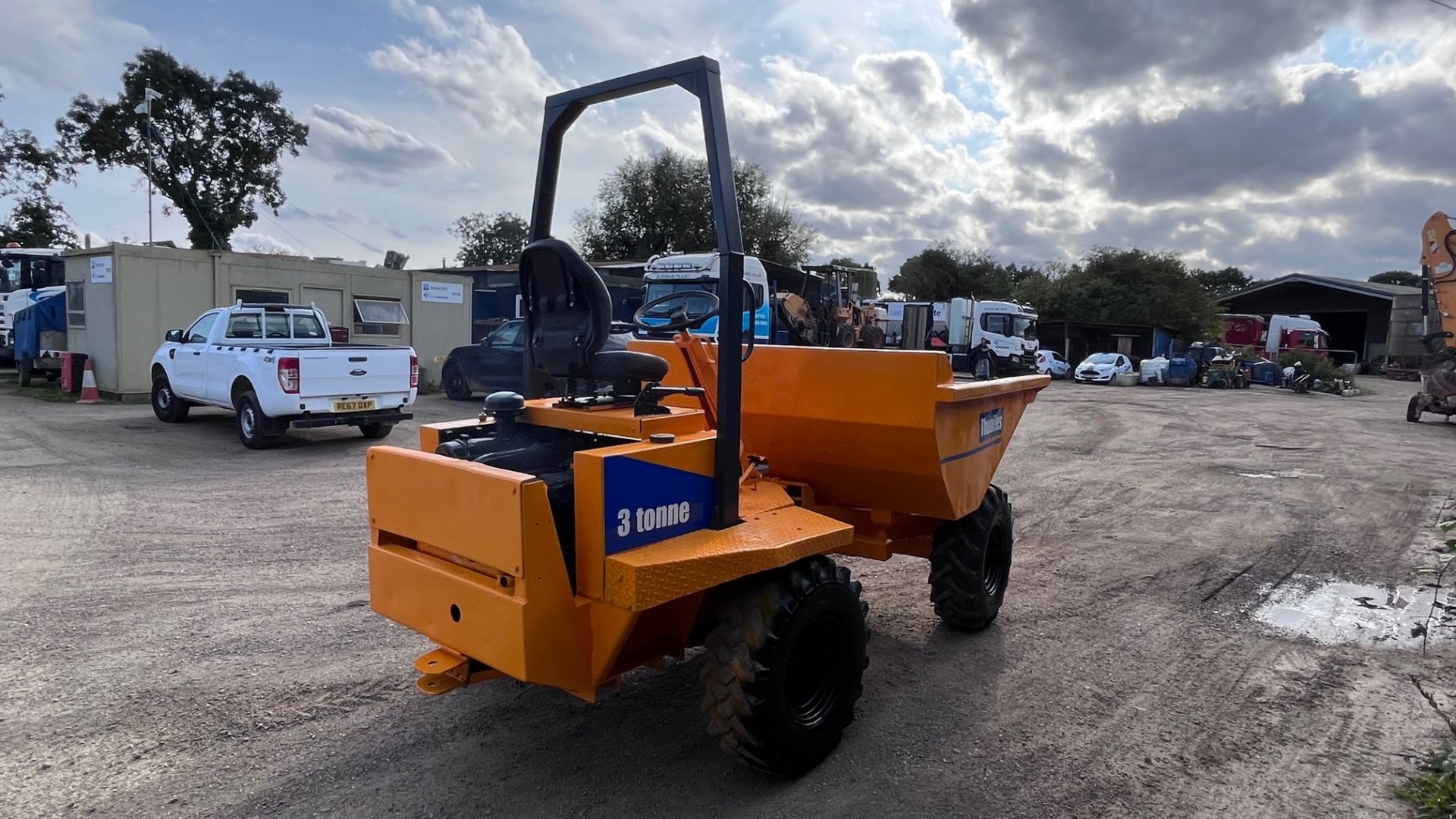 Thwaites 3 ton Dumper 4x4 *PLUS VAT* - Image 4 of 5