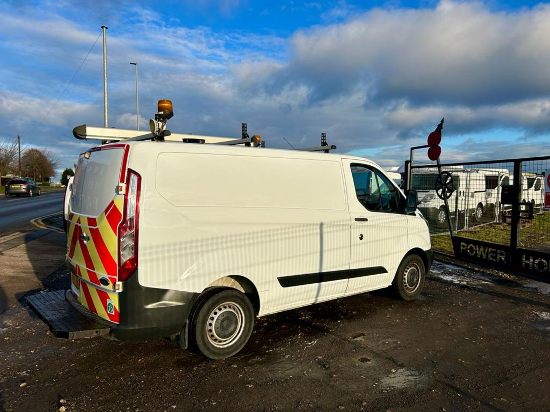 2015 FORD TRANSIT CUSTOM 310 ECO-TECH WHITE PANEL VAN *NO VAT* - Image 12 of 20