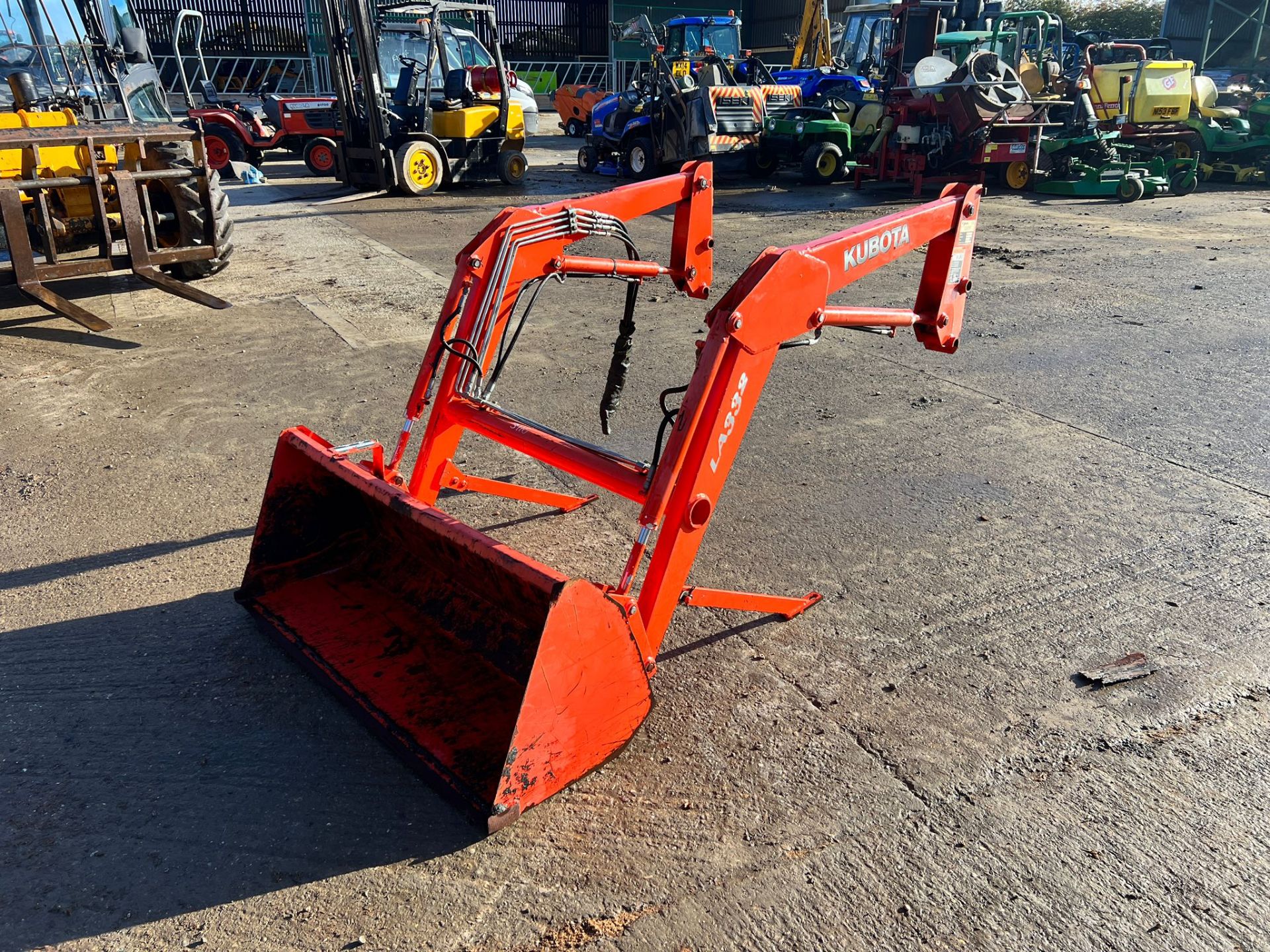 Kubota LA322 Front Loader With Bucket - Great Condition *NO VAT*