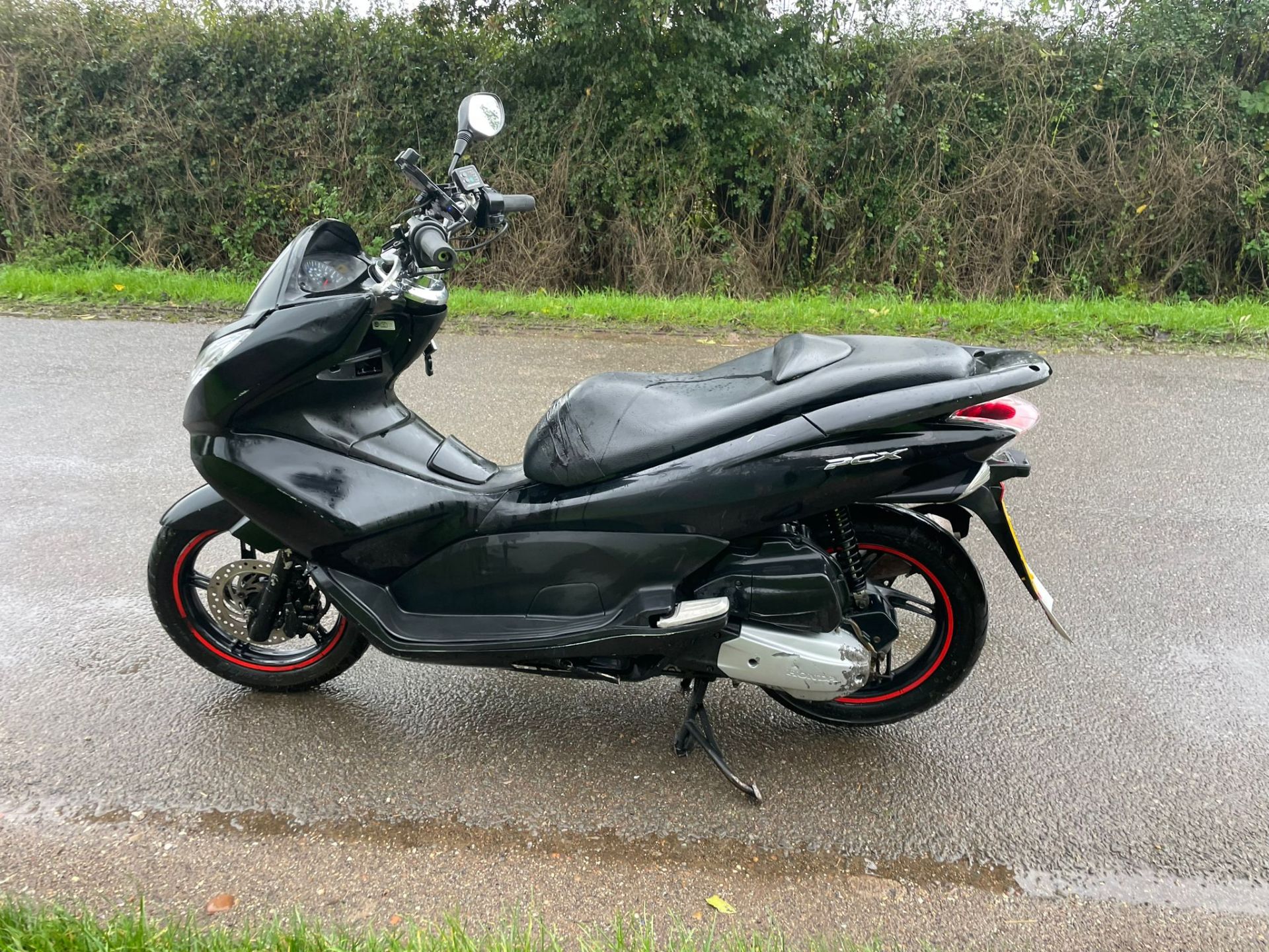 2011 HONDA WW 125 EX2-A BLACK *NO VAT* - Image 6 of 11