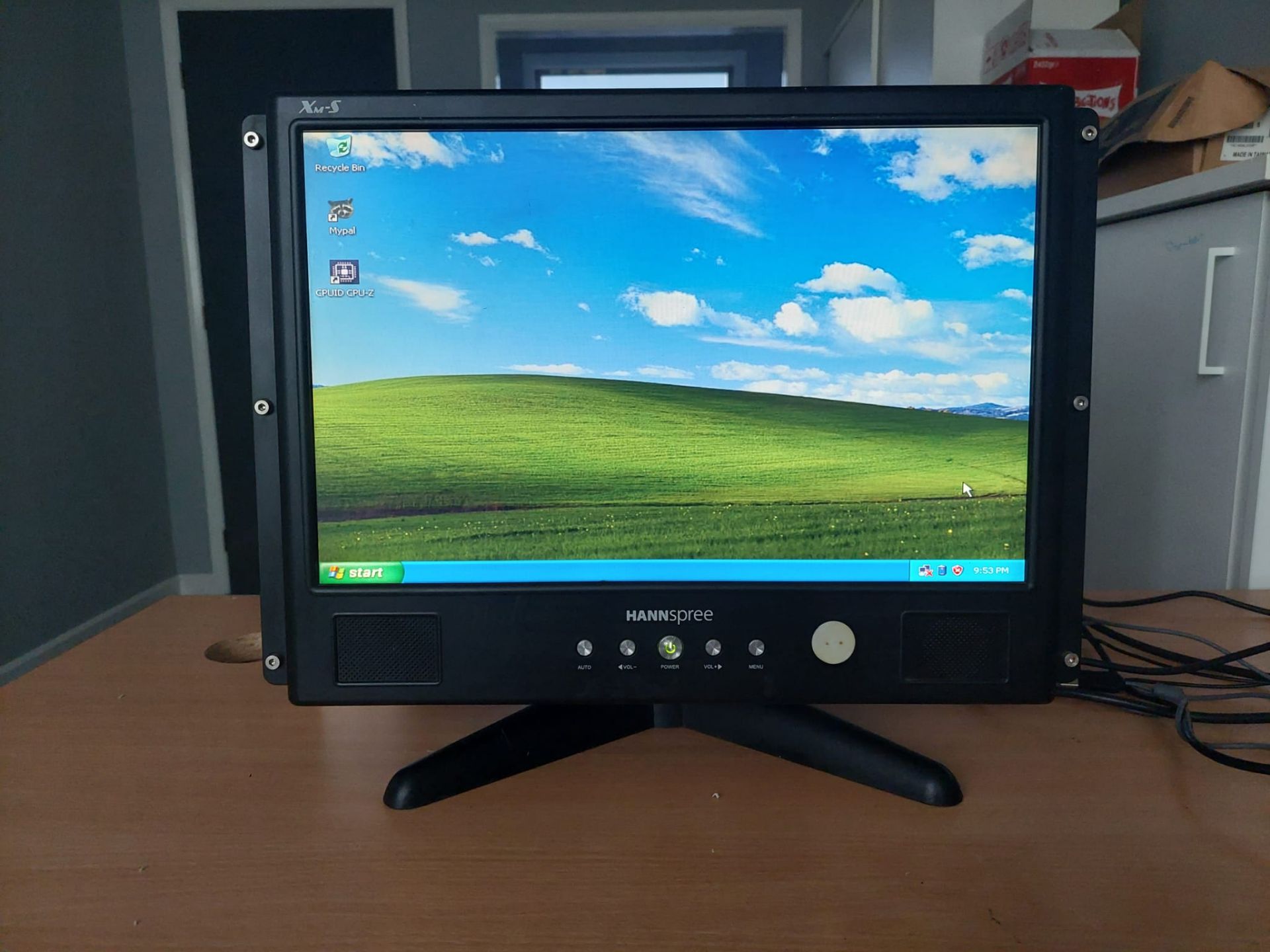 HannSpree 19 Inch Widescreen Monitor *NO VAT* - Image 4 of 5