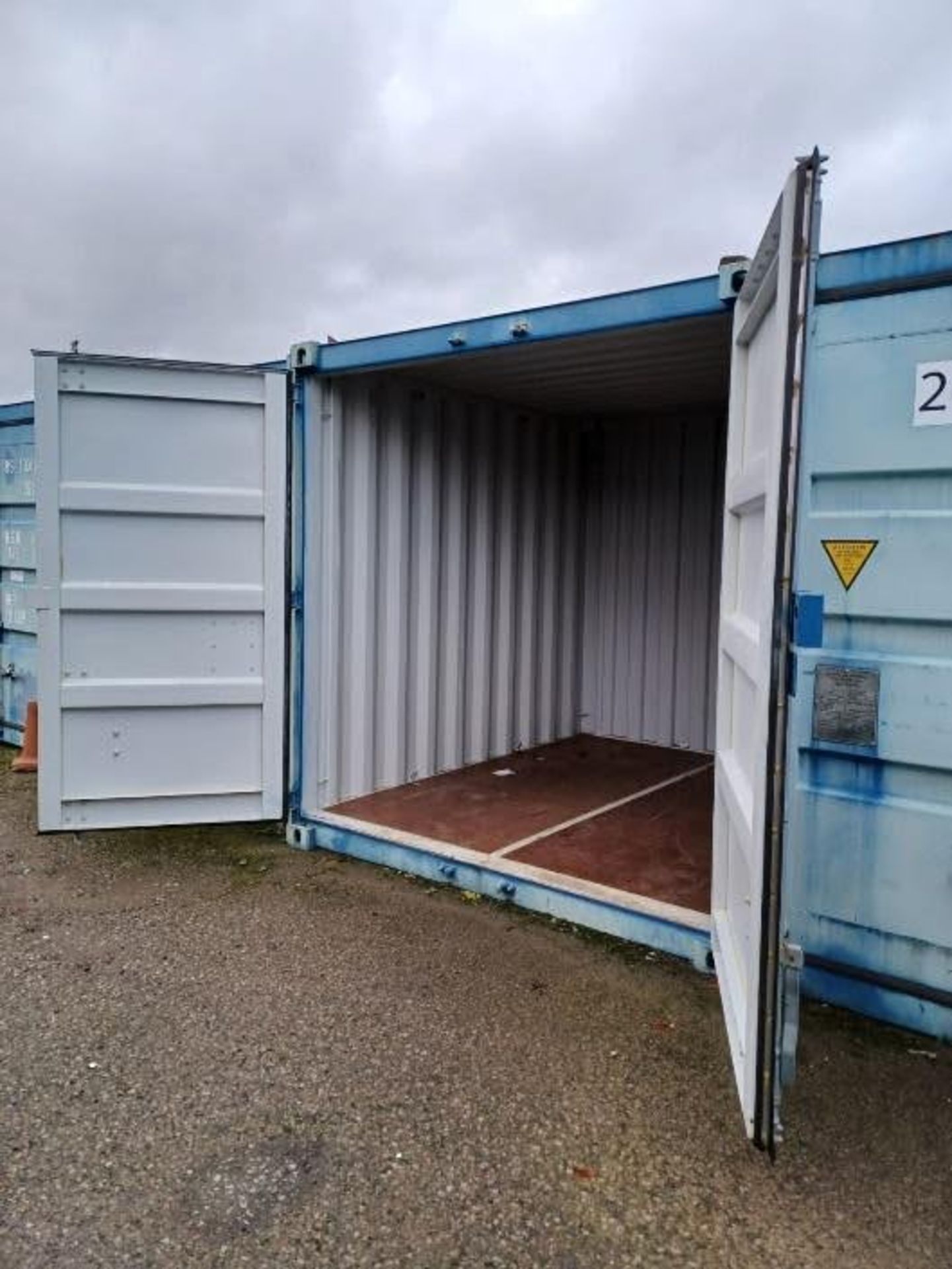 CHOICE OF 10FT STANDARD SHIPPING CONTAINERS *PLUS VAT* - Image 2 of 2