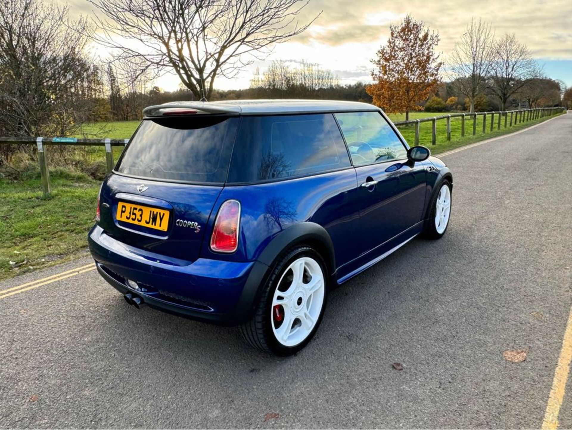 2003 MINI MINI COOPER S BLUE HATCHBACK *NO VAT* - Image 5 of 14