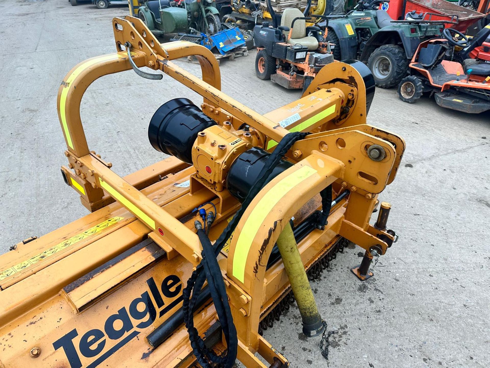 TEAGLE BERTI 2 METRE REVERSIBLE FLAIL MOWER *PLUS VAT* - Image 8 of 13