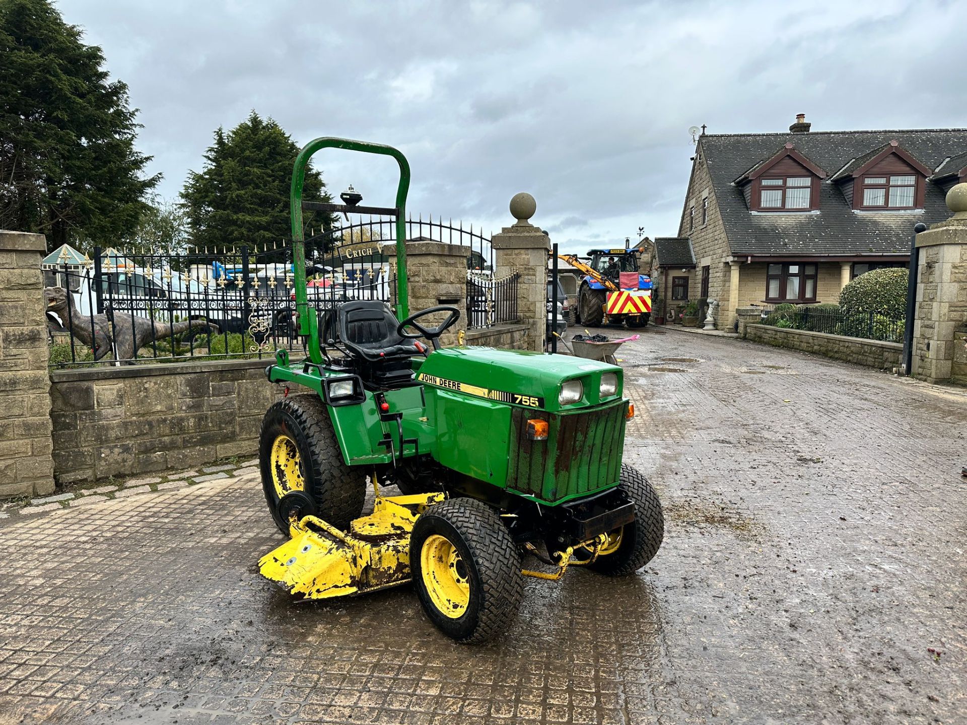 JOHN DEERE 755 20HP 4WD COMPACT TRACTOR WITH 60î UNDERSLUNG DECK *PLUS VAT*