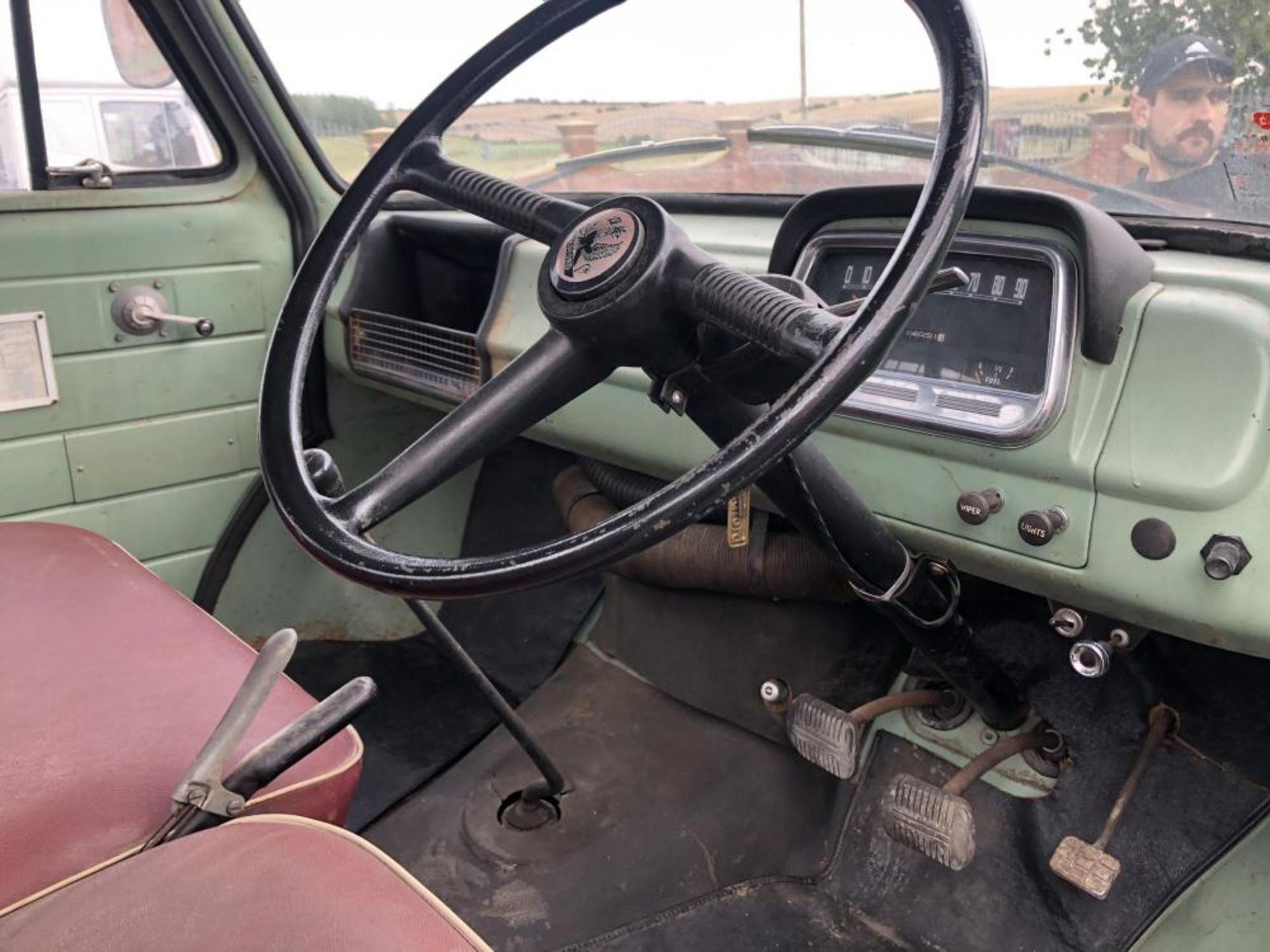 1970 BEDFORD J 4 TRUCK, ORIGINAL HORSON BODY, 14,000 MILES *NO VAT* - Image 14 of 19