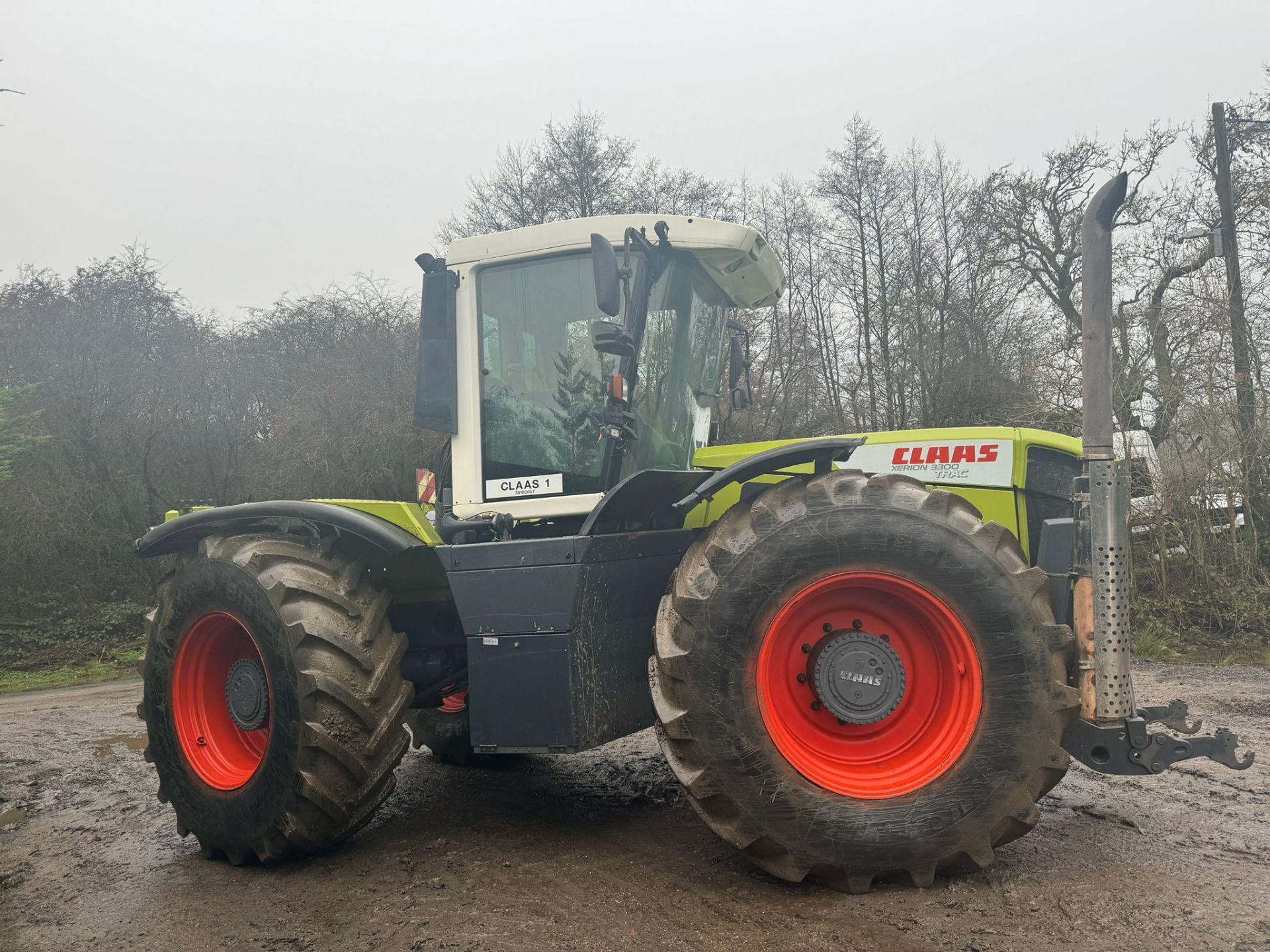 CLASS XERION 3300TRAC TRACTOR BEAST OF A TRACTOR *PLUS VAT* - Image 2 of 19