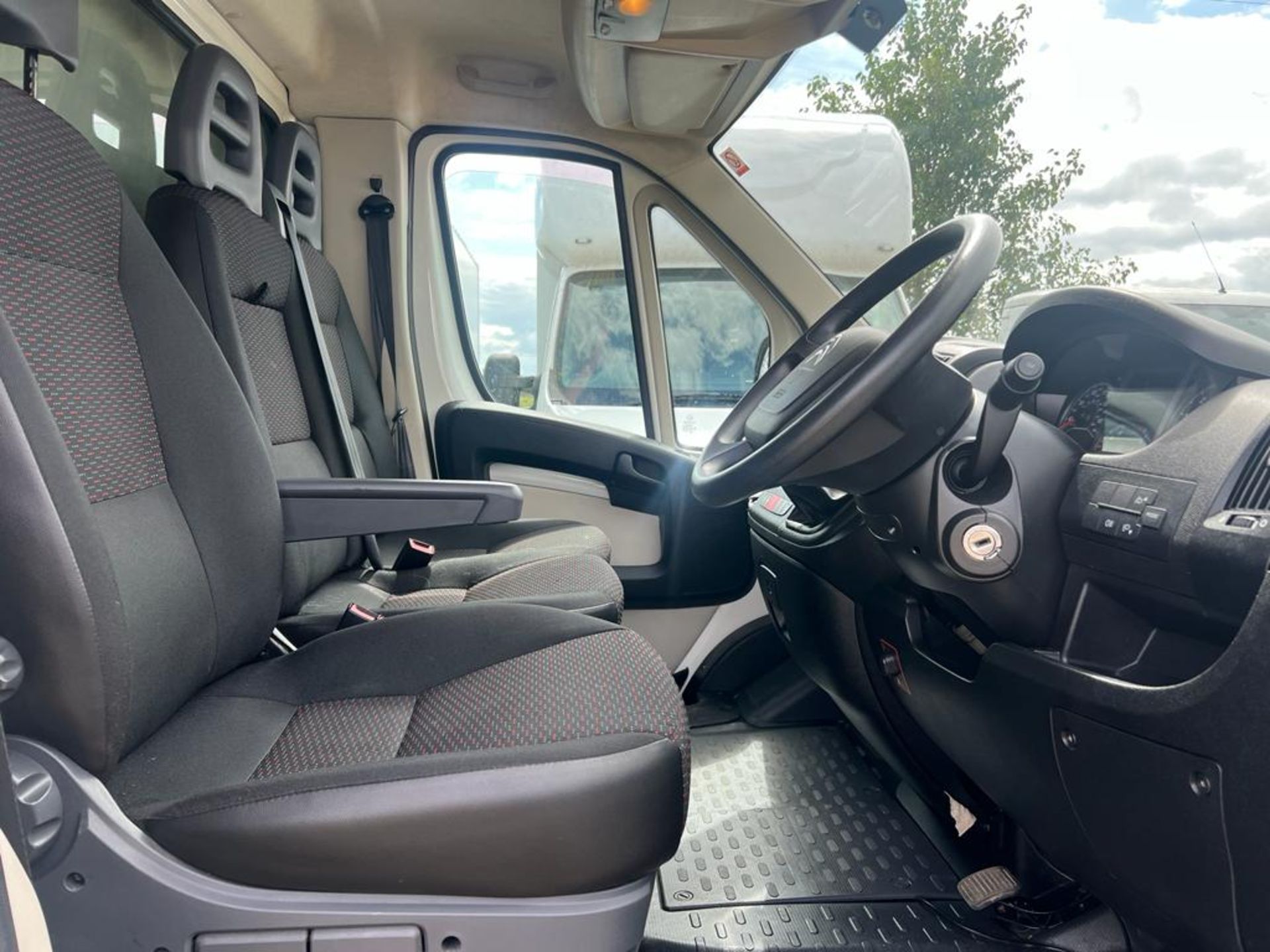 2018 CITROEN RELAY 35 L3 BLUEHDI WHITE CHASSIS CAB *PLUS VAT* - Image 7 of 7