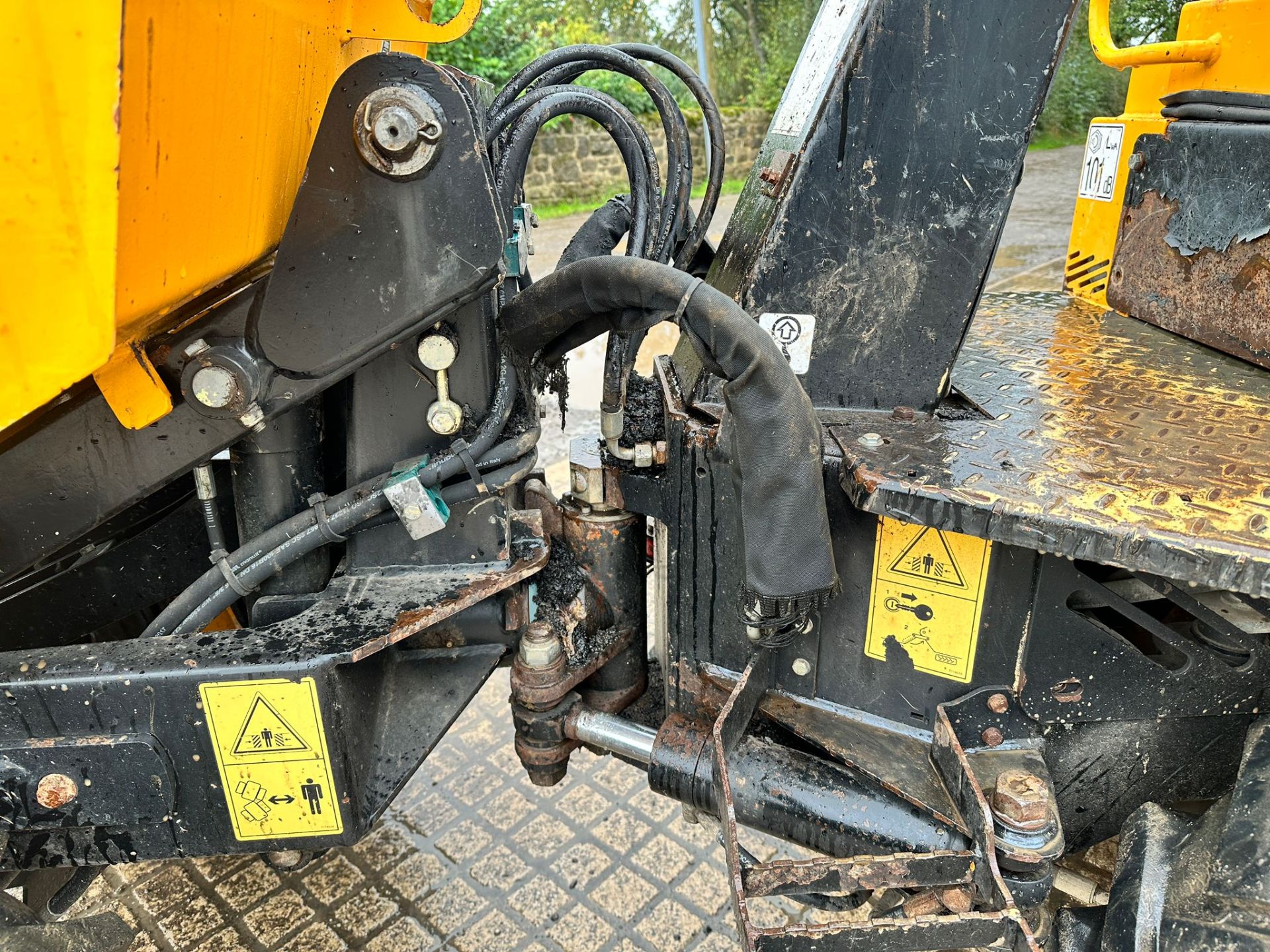 2017 JCB 1THT 1 TON HIGH TIP DUMPER *PLUS VAT* - Image 13 of 18