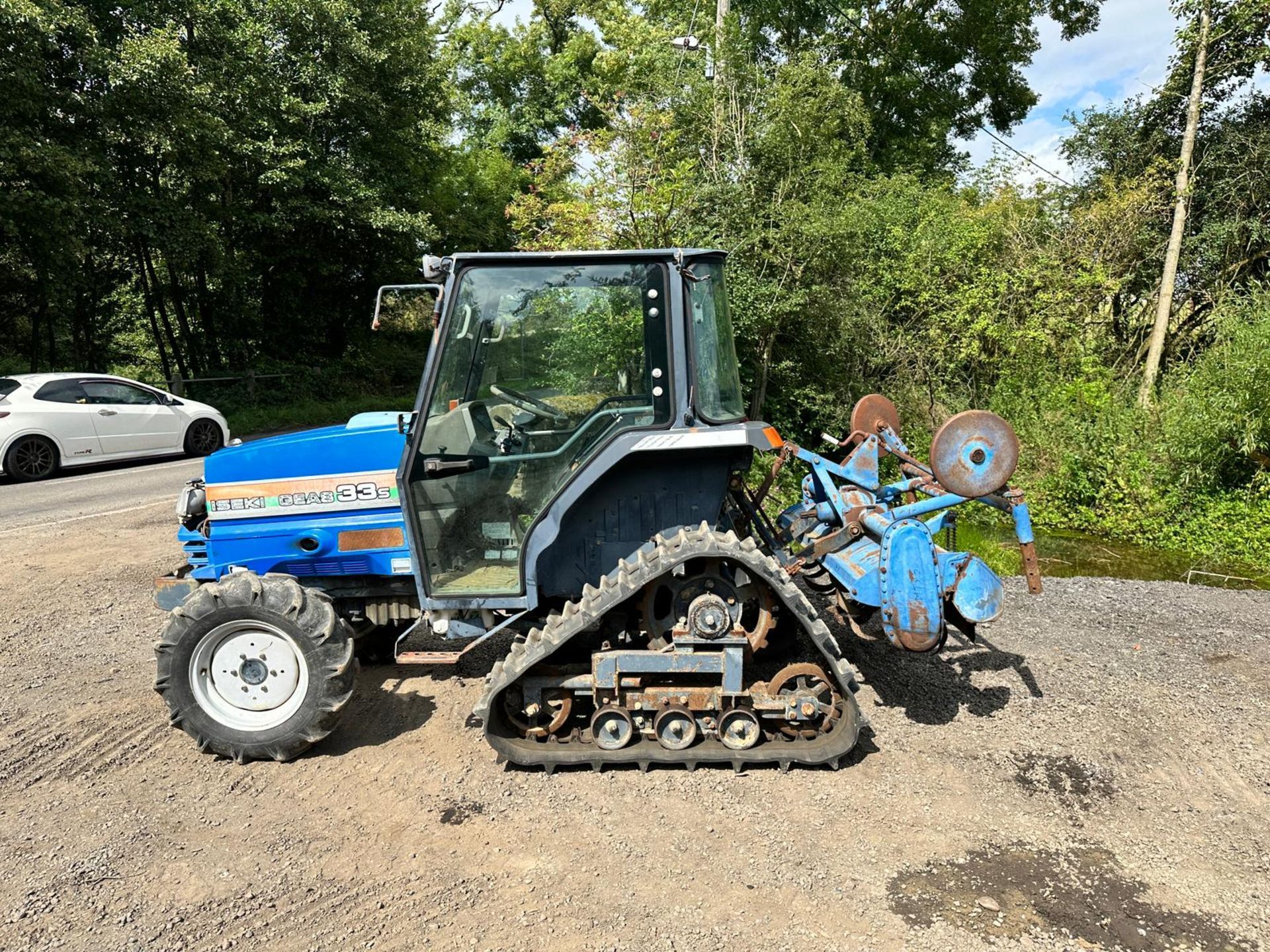 ISEKI GEAS 33S SEMI TRACKED CRAWLER TRACTOR WITH ROTAVATOR *PLUS VAT* - Image 4 of 22