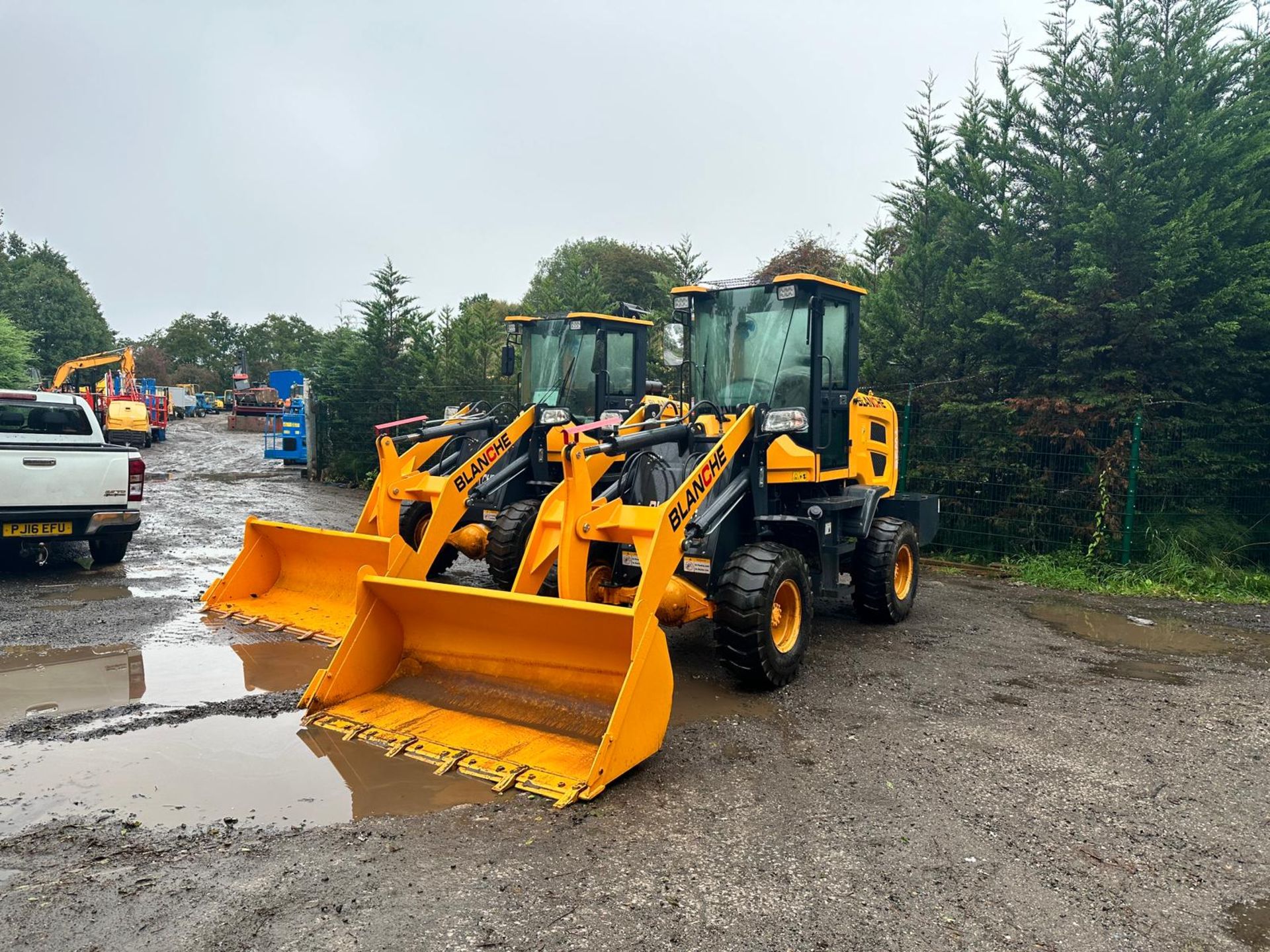 NEW/UNUSED BLANCHE TW36 LOADING SHOVEL *PLUS VAT* - Image 2 of 18