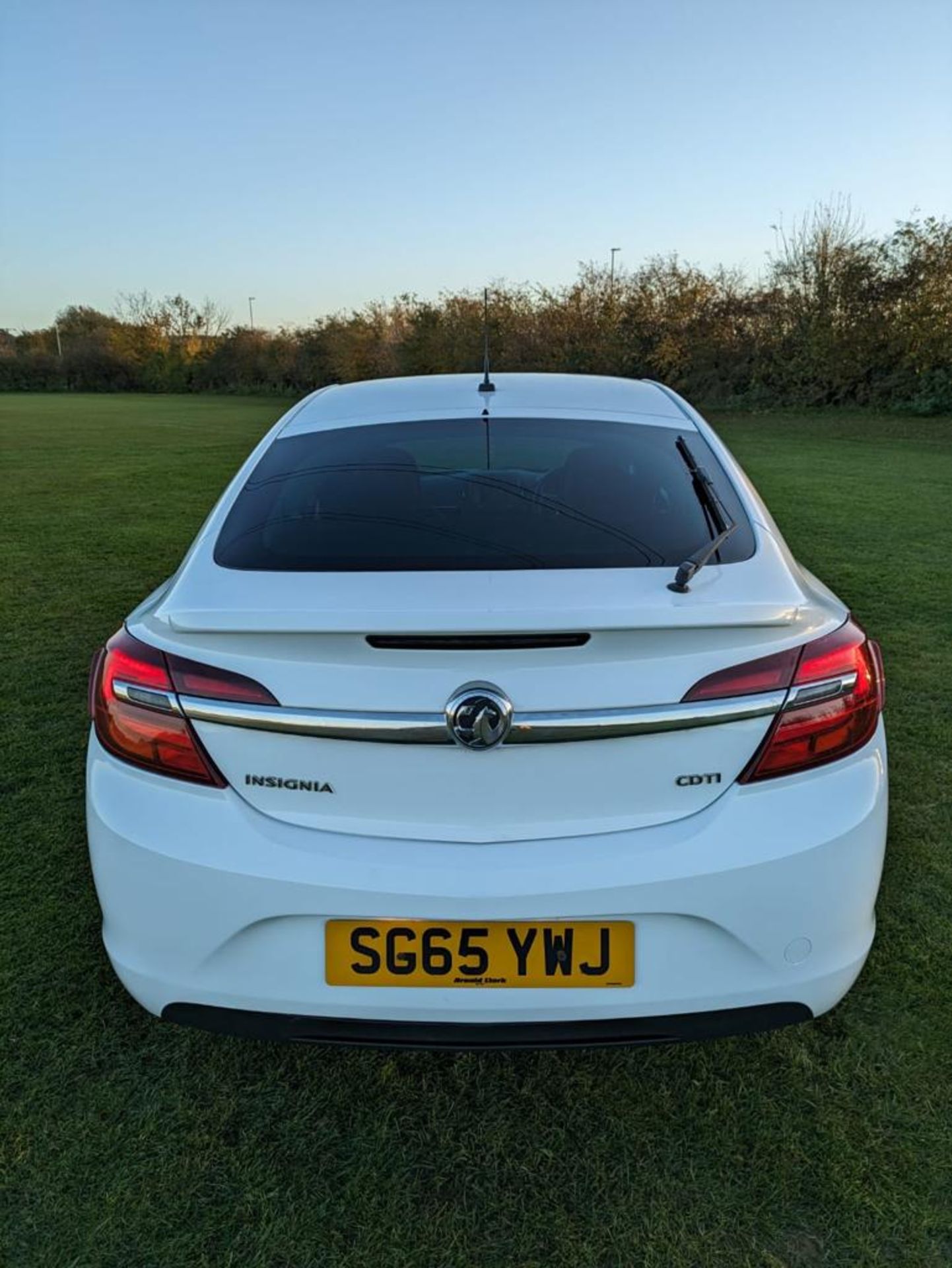 2015 VAUXHALL INSIGNIA SRI CDTI S/S WHITE HATCHBACK *NO VAT* - Bild 7 aus 30