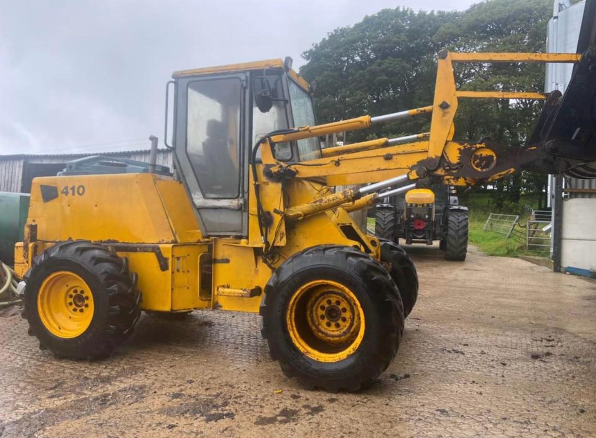 JCB 410 LOADING SHOVEL *PLUS VAT* - Image 3 of 5