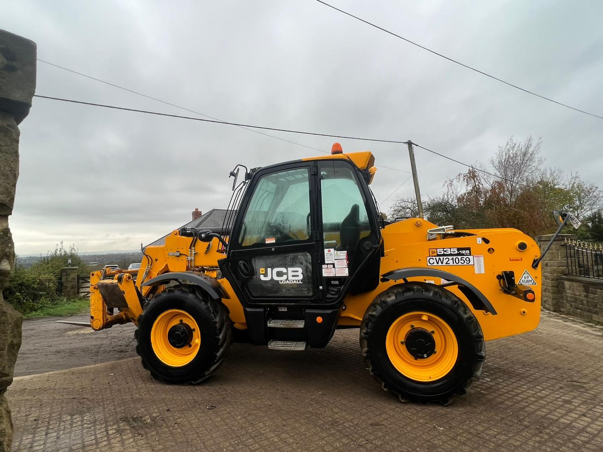 2018 JCB 535-125 Hi Viz Turbo Powershift Telehandler, Fork Positioner - VERY LOW HOURS *PLUS VAT* - Image 3 of 26