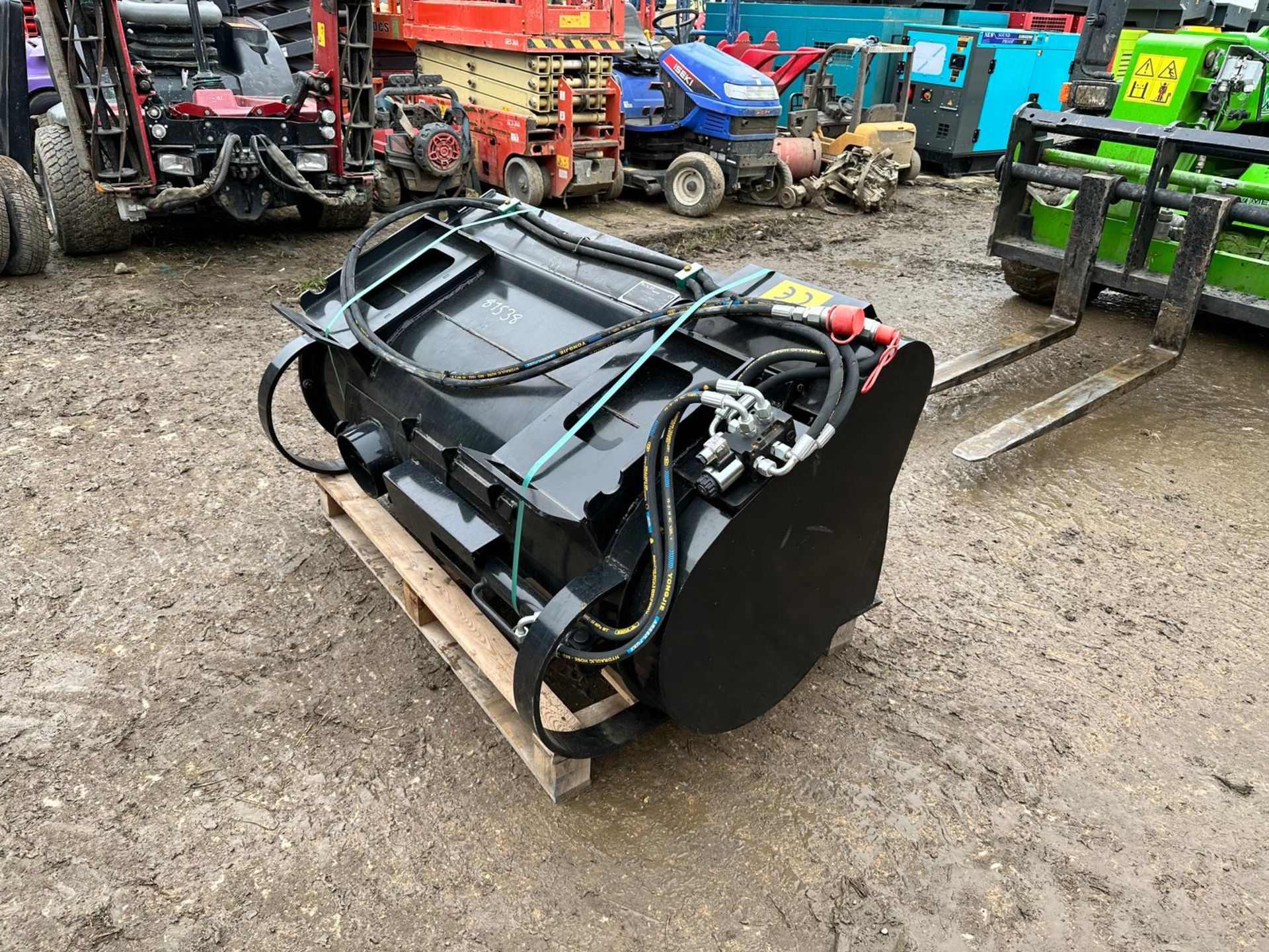 NEW/UNUSED 2023 ROLFI TL250 HYDRAULIC CONCRETE MIXING BUCKET *PLUS VAT* - Image 7 of 17