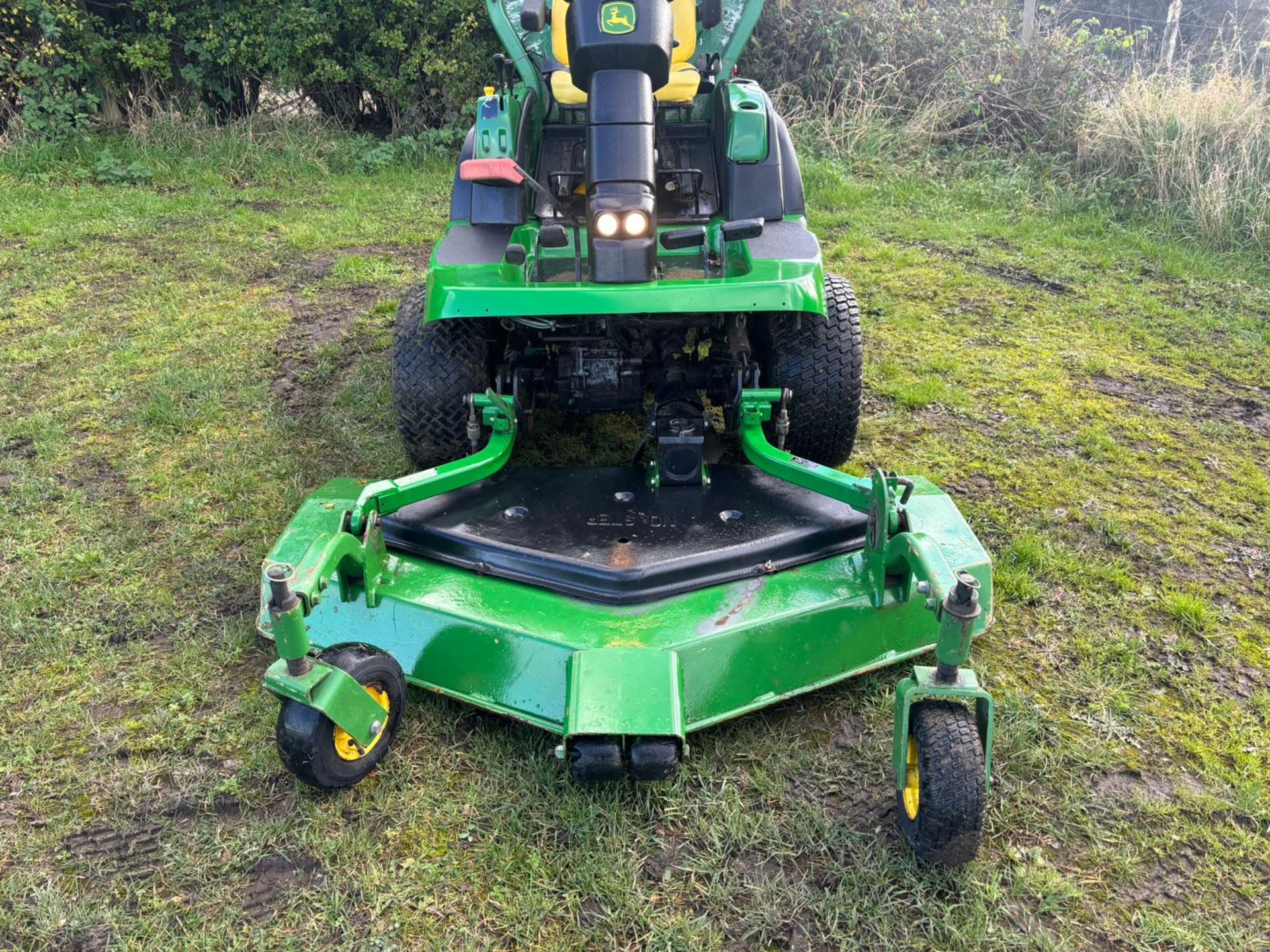 JOHN DEERE 1445 4WD OUTFRONT RIDE ON MOWER *PLUS VAT* - Bild 4 aus 14