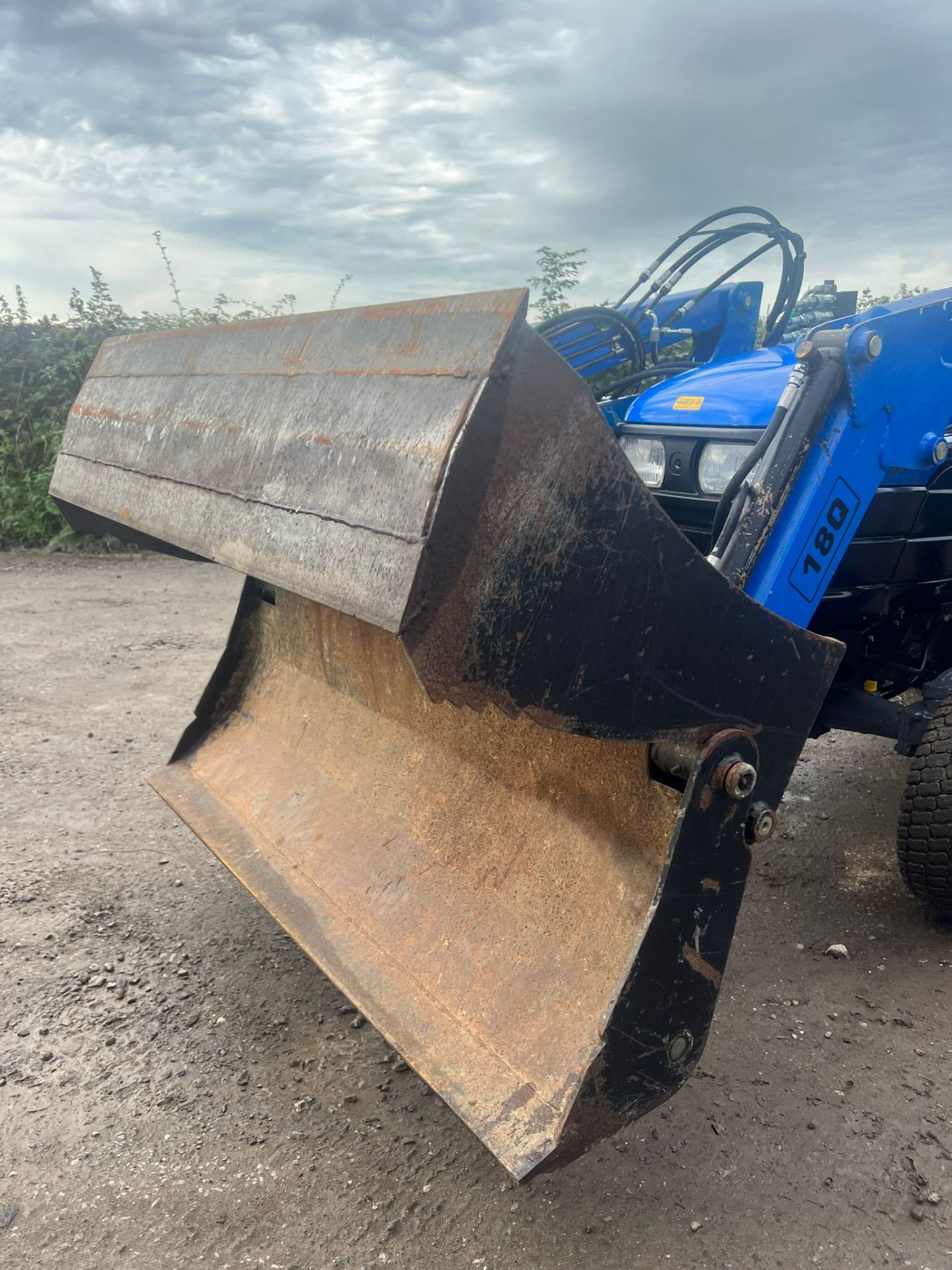 NEW HOLLAND TC21D LOADER TRACTOR *PLUS VAT* - Image 13 of 16