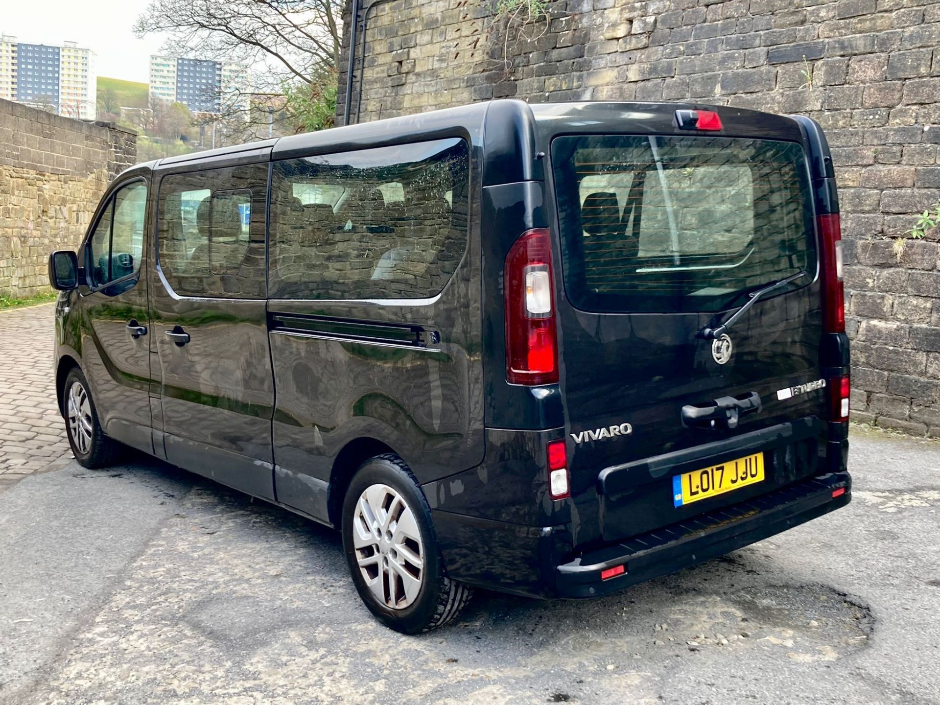 2017 VAUXHALL VIVARO 2900 COMBI CDTI BT S/S BLACK VAN DERIVED CAR *NO VAT* - Image 5 of 12