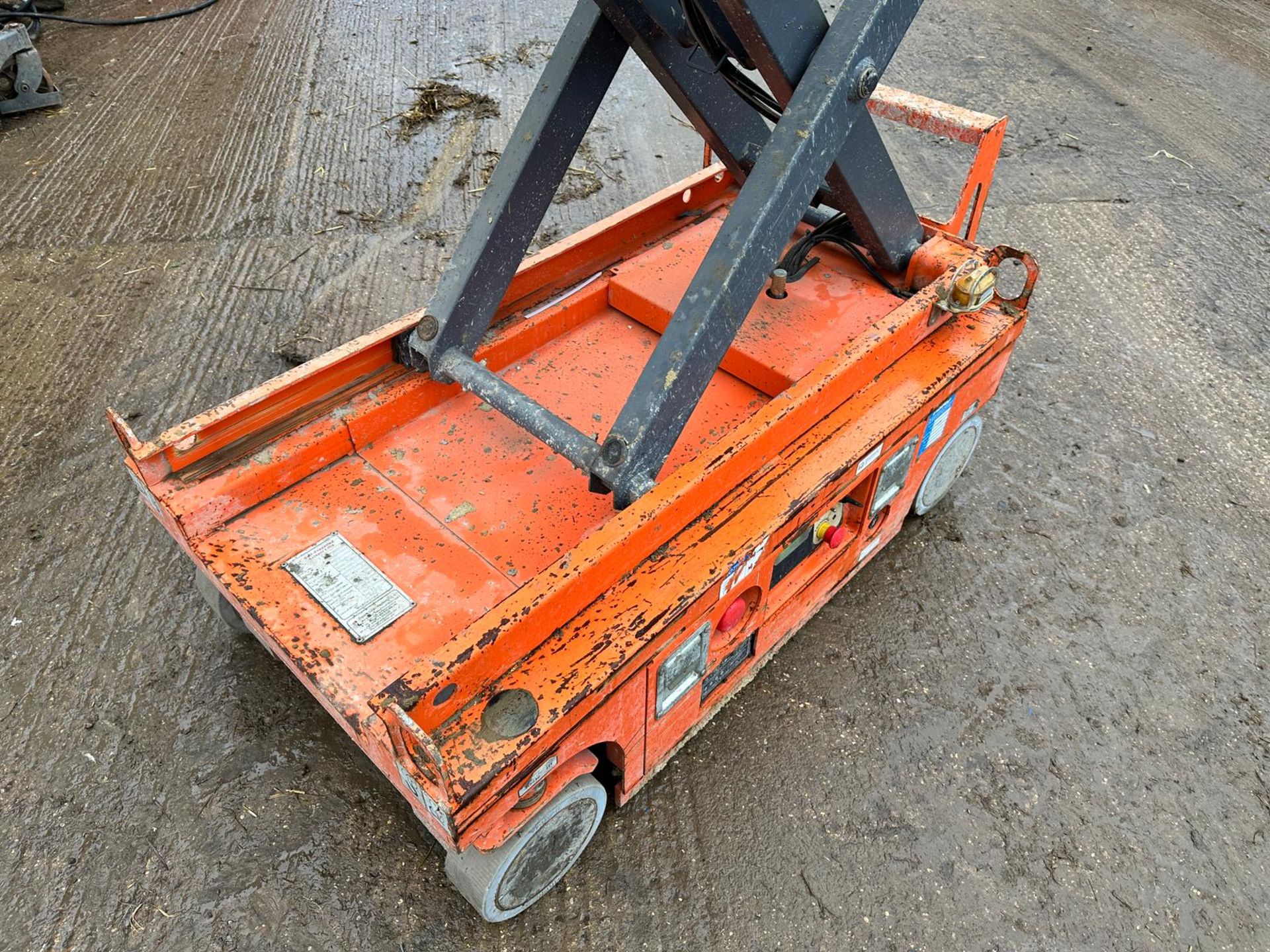 2018 Dingli JCPT0607DCS Electric Scissor Lift *PLUS VAT* - Image 5 of 14