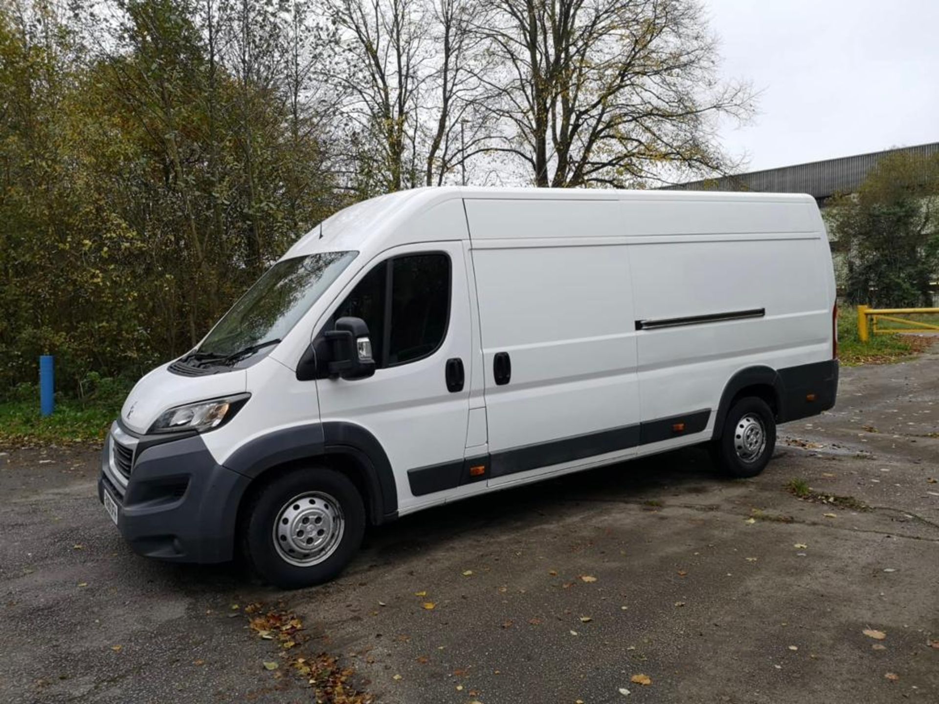 2016 PEUGEOT BOXER 435 L4H2 BLUE HDI WHITE PANEL VAN *NO VAT* - Image 3 of 12