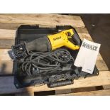 DEWALT 1100W DWE305 RECIPROCATING SAW *PLUS VAT*