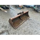 JCB 45MM DITCHING BUCKET *PLUS VAT*