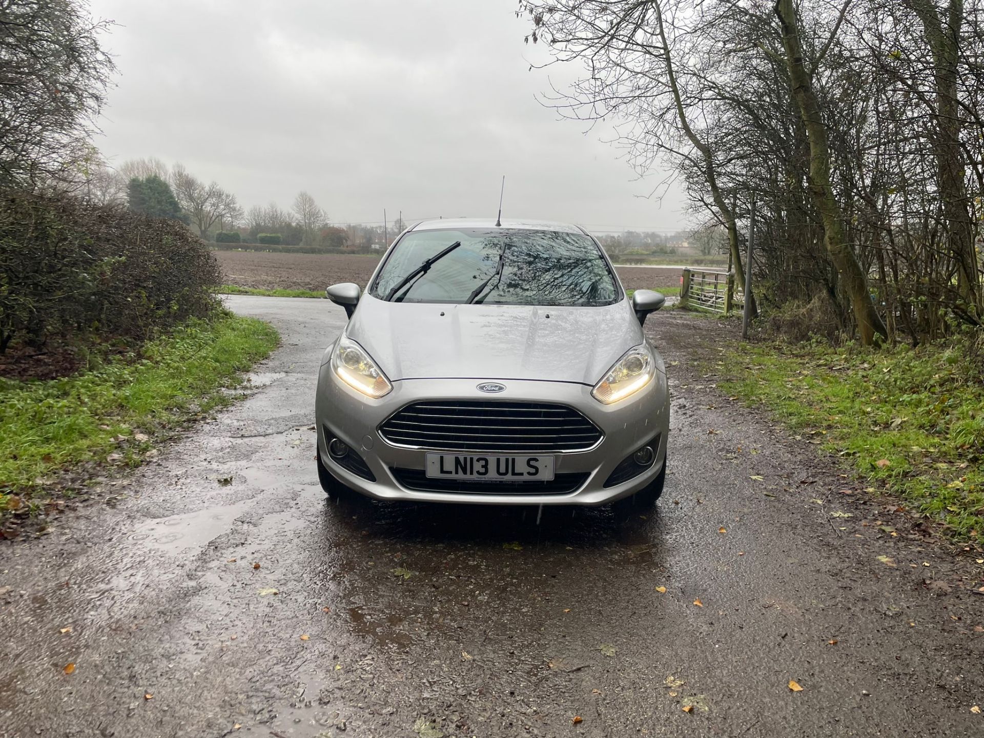 2013 FORD FIESTA ECONETIC TECH TDCI SILVER CAR DERIVED VAN *NO VAT* - Image 2 of 15