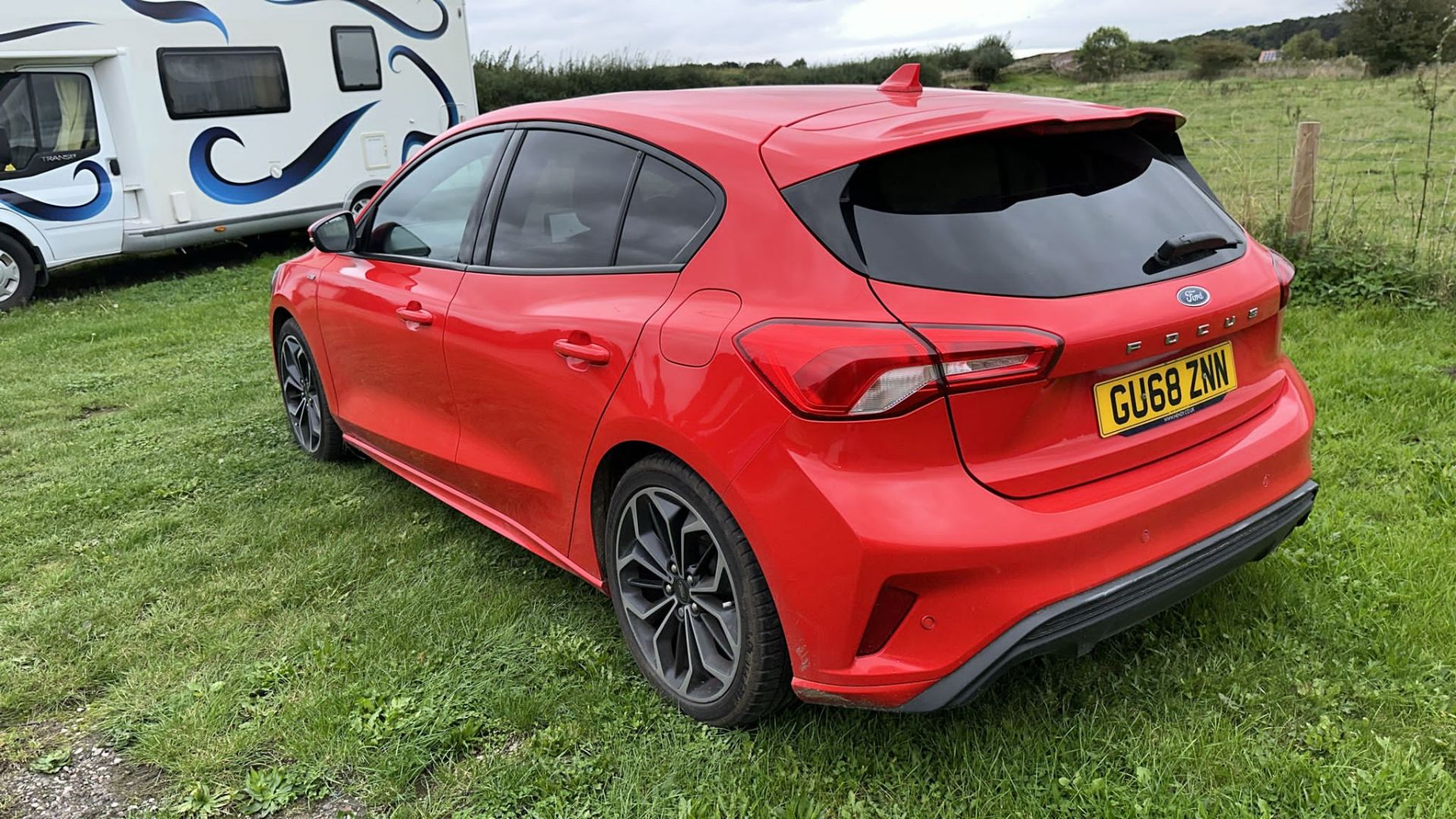 2018 FORD FOCUS ST-LINE X RED HATCHBACK *NO VAT* - Image 5 of 11