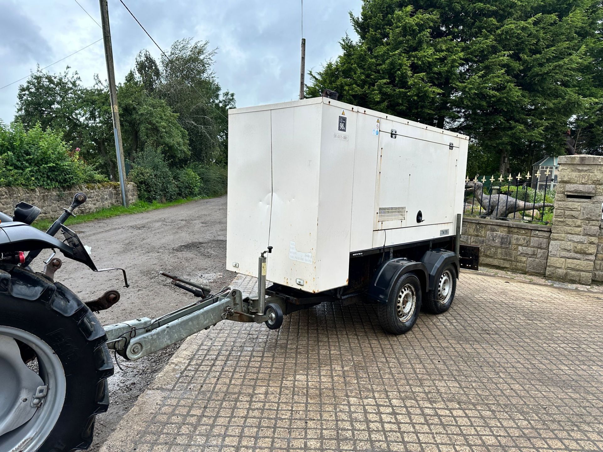 F.G.WILSON P75P1 75KVA DIESEL TWIN AXLE TOWBEHIND GENERATOR *PLUS VAT* - Image 6 of 16