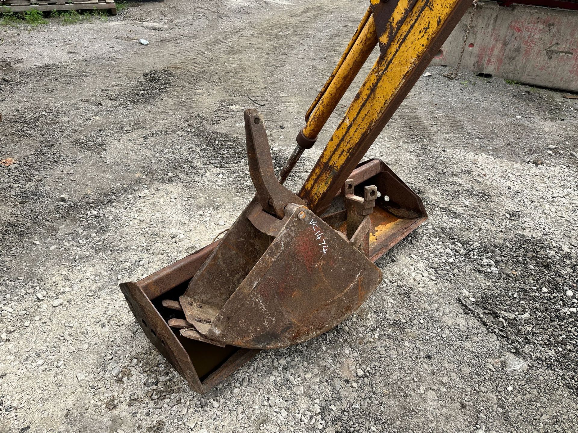 FOSTER D3 BACKHOE LOADER *PLUS VAT* - Image 8 of 13