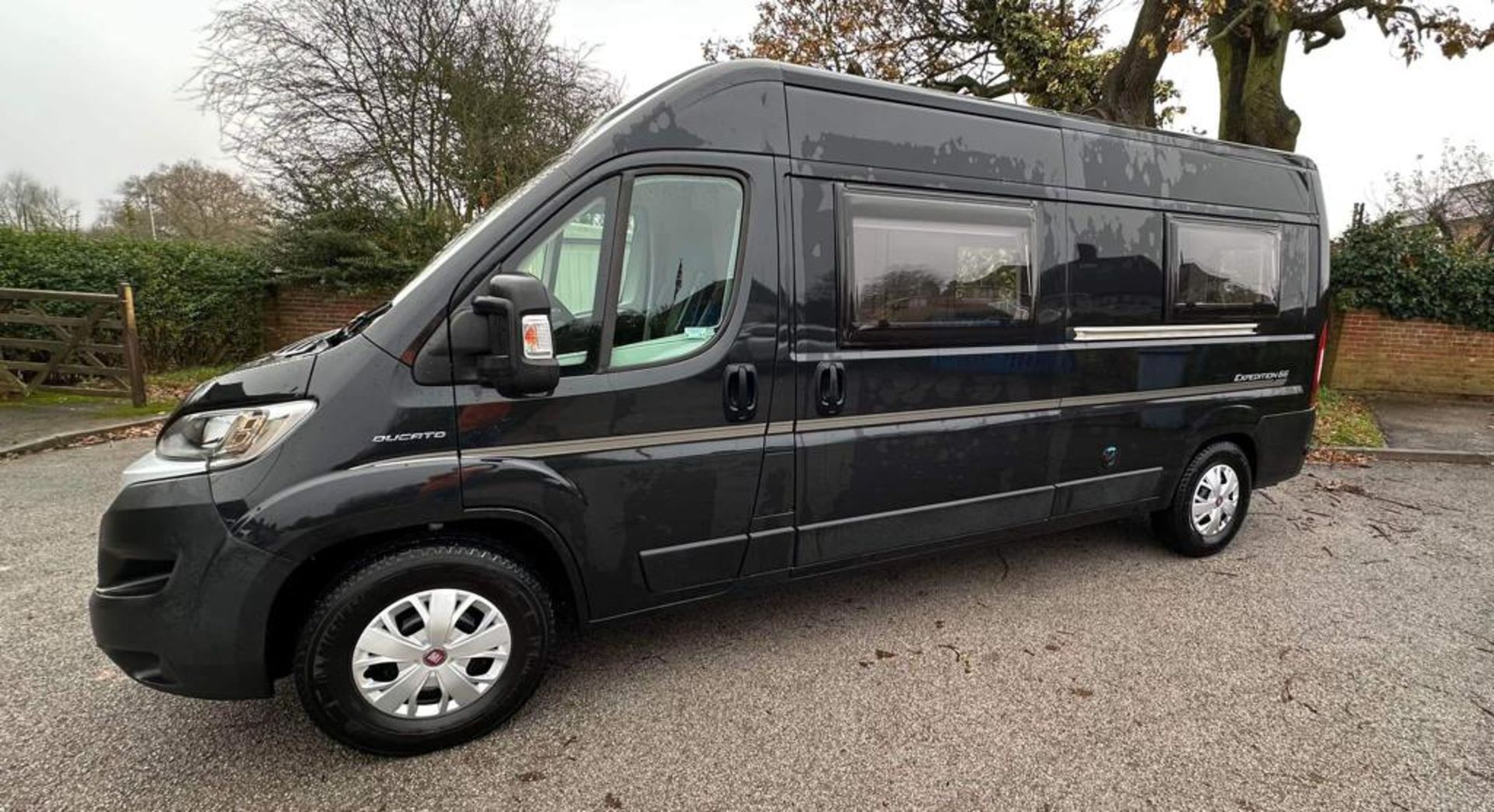 2021 FIAT AUTO-TRAIL EXPEDITION 66 BLACK MOTORHOME CAMPER UNDER 6K MILES! *NO VAT* - Image 3 of 31