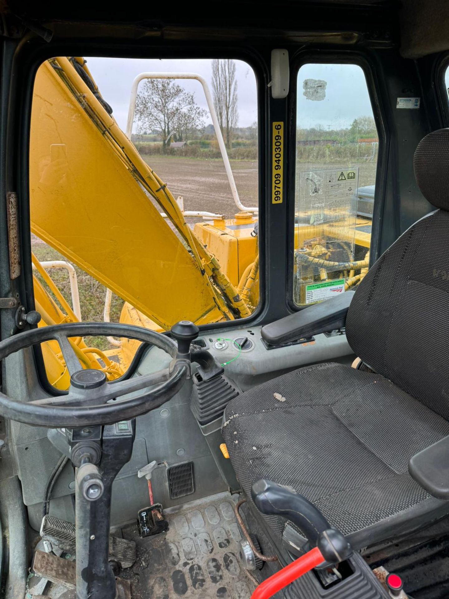 KOMATSU PW130ES-6K 4WD WHEELED EXCAVATOR C/W QUICK HITCH & RAILWAY GEAR *PLUS VAT* - Image 13 of 16